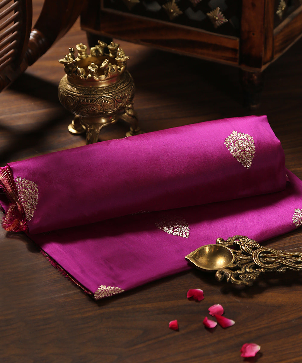 Handloom_Purple_Pure_Katan_Silk_Banarasi_Dupatta_With_Kadhwa_Booti_WeaverStory_01