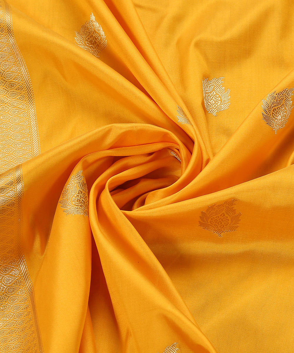 Yellow_Handloom_Pure_Katan_Silk_Bootidar_Banarasi_Dupatta_WeaverStory_05