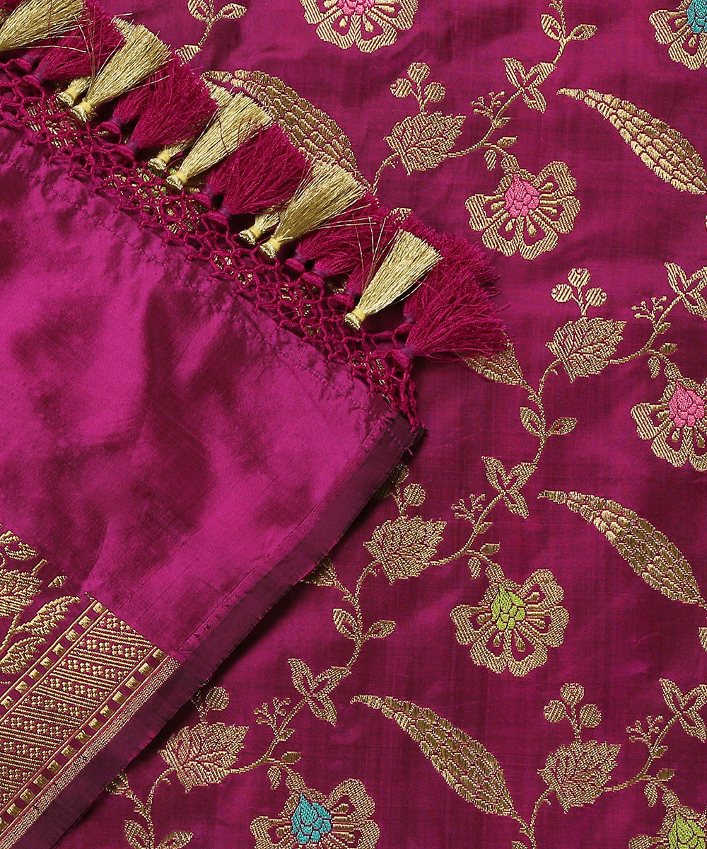 Purple_Handloom_Pure_Katan_Silk_Banarasi_Jangla_Dupatta_WeaverStory_04