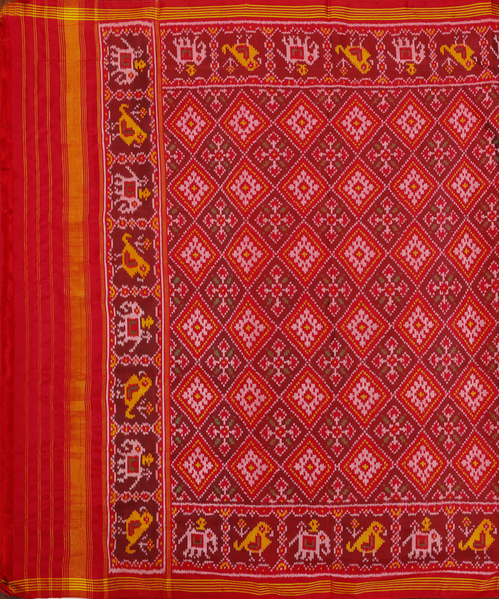 Maroon_Handloom_Pure_Mulberry_Silk_Ikat_Patola_Dupatta_With_Red_Pallu_WeaverStory_02