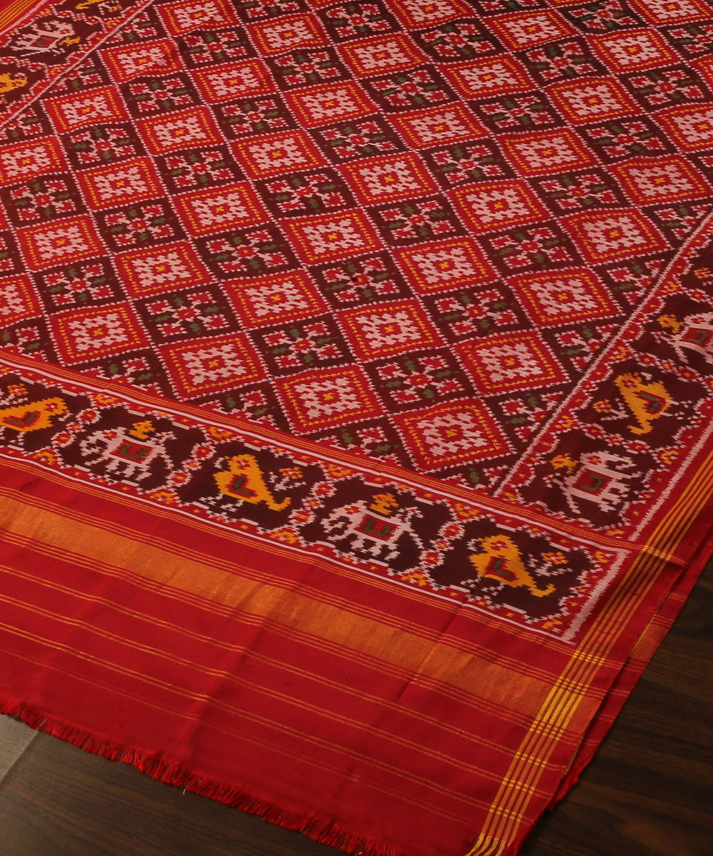 Coke_Brown_Handloom_Pure_Mulberry_Silk_Single_Ikat_Patola_Dupatta_With_Maroon_Border_WeaverStory_03