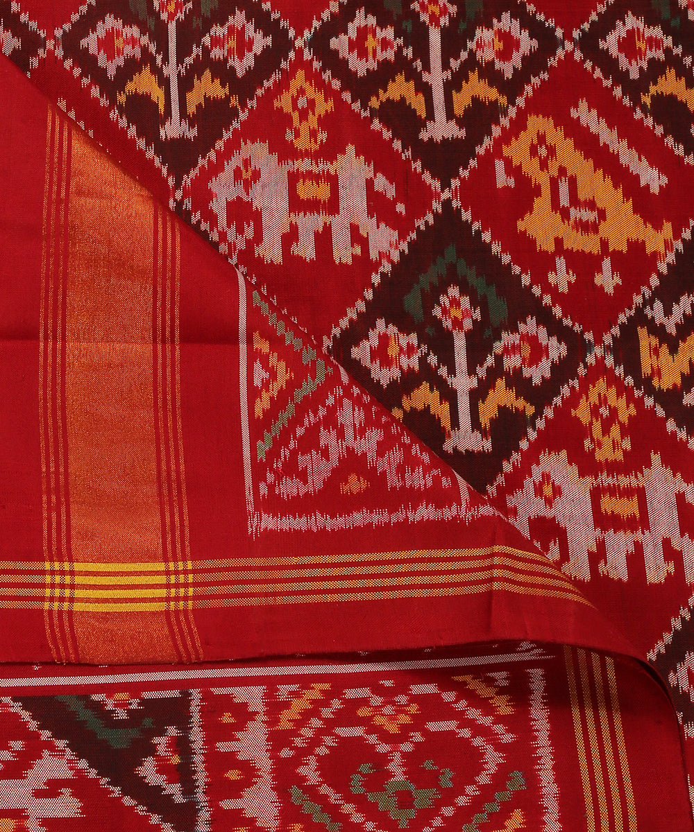 Handloom_Maroon_Pure_Mulberry_Silk_Single_Ikat_Patola_Dupatta_WeaverStory_04