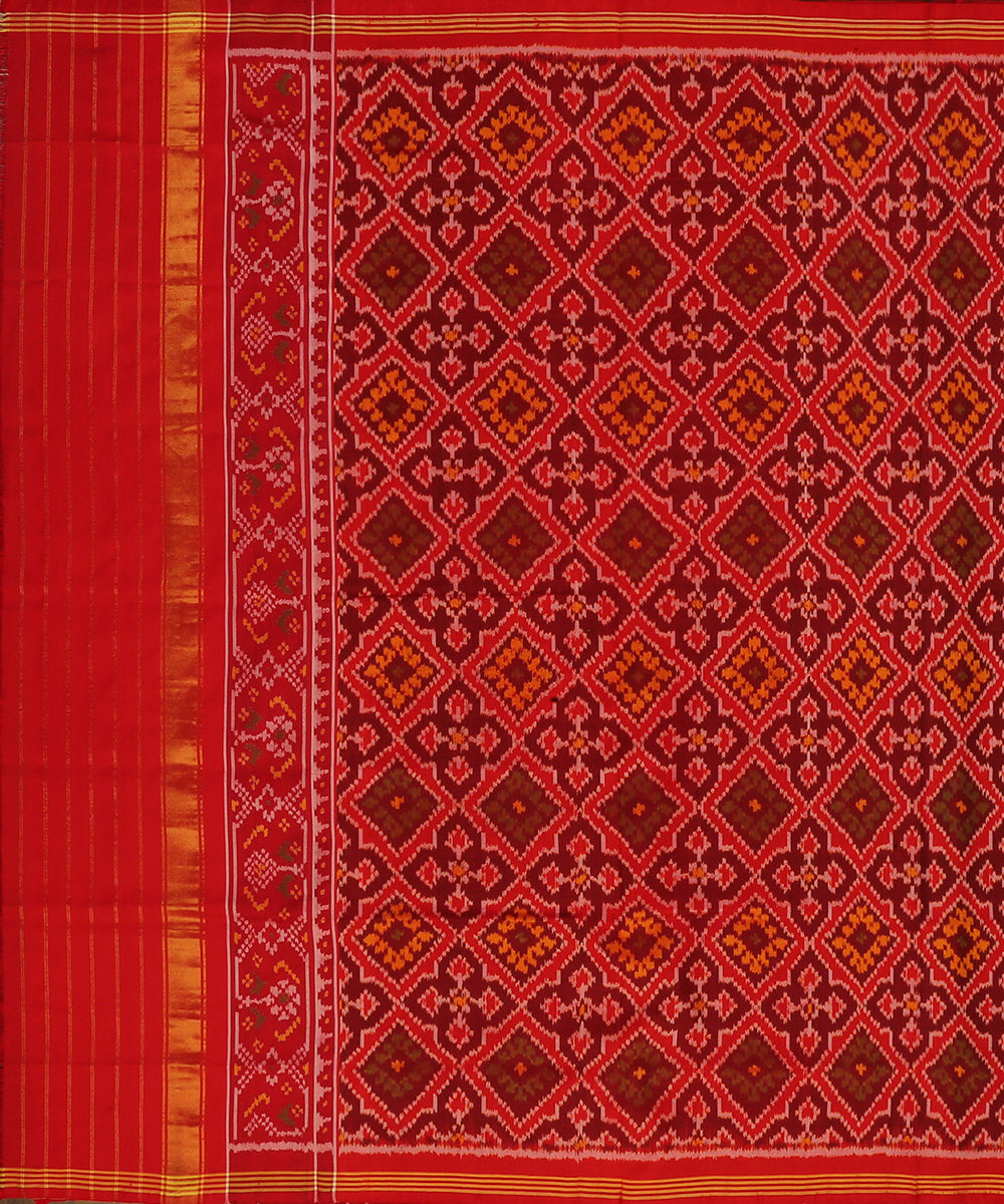 Red_Handloom_Single_Ikat_Pure_Mulberry_Silk_Patola_Dupatta_WeaverStory_02