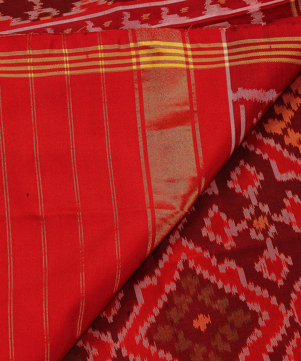 Red_Handloom_Single_Ikat_Pure_Mulberry_Silk_Patola_Dupatta_WeaverStory_04