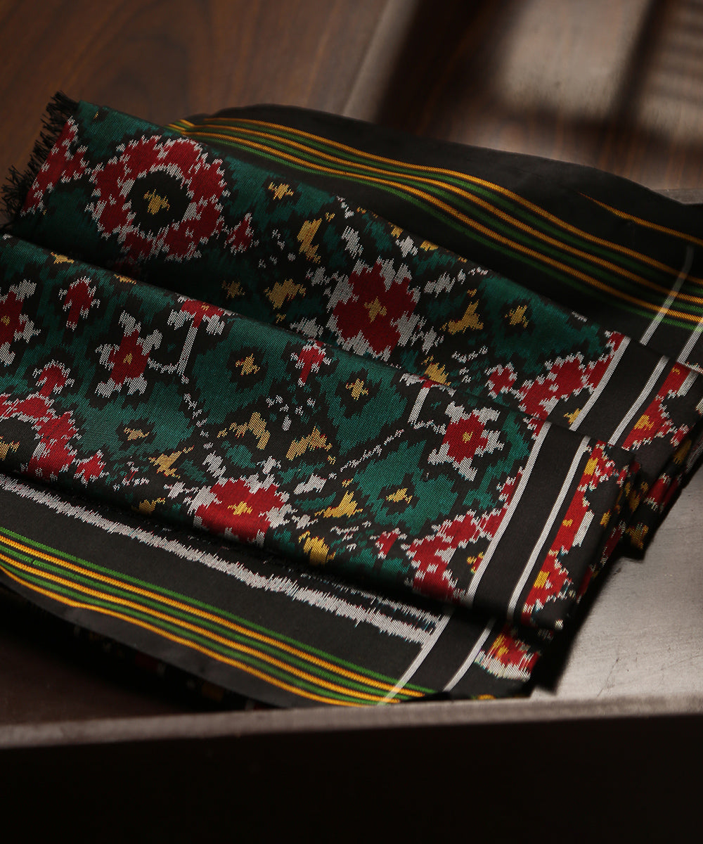 Handloom_Green_Single_Ikat_Pure_Mulberry_Silk_Patola_Dupatta_With_Black_And_Maroon_Border_WeaverStory_01