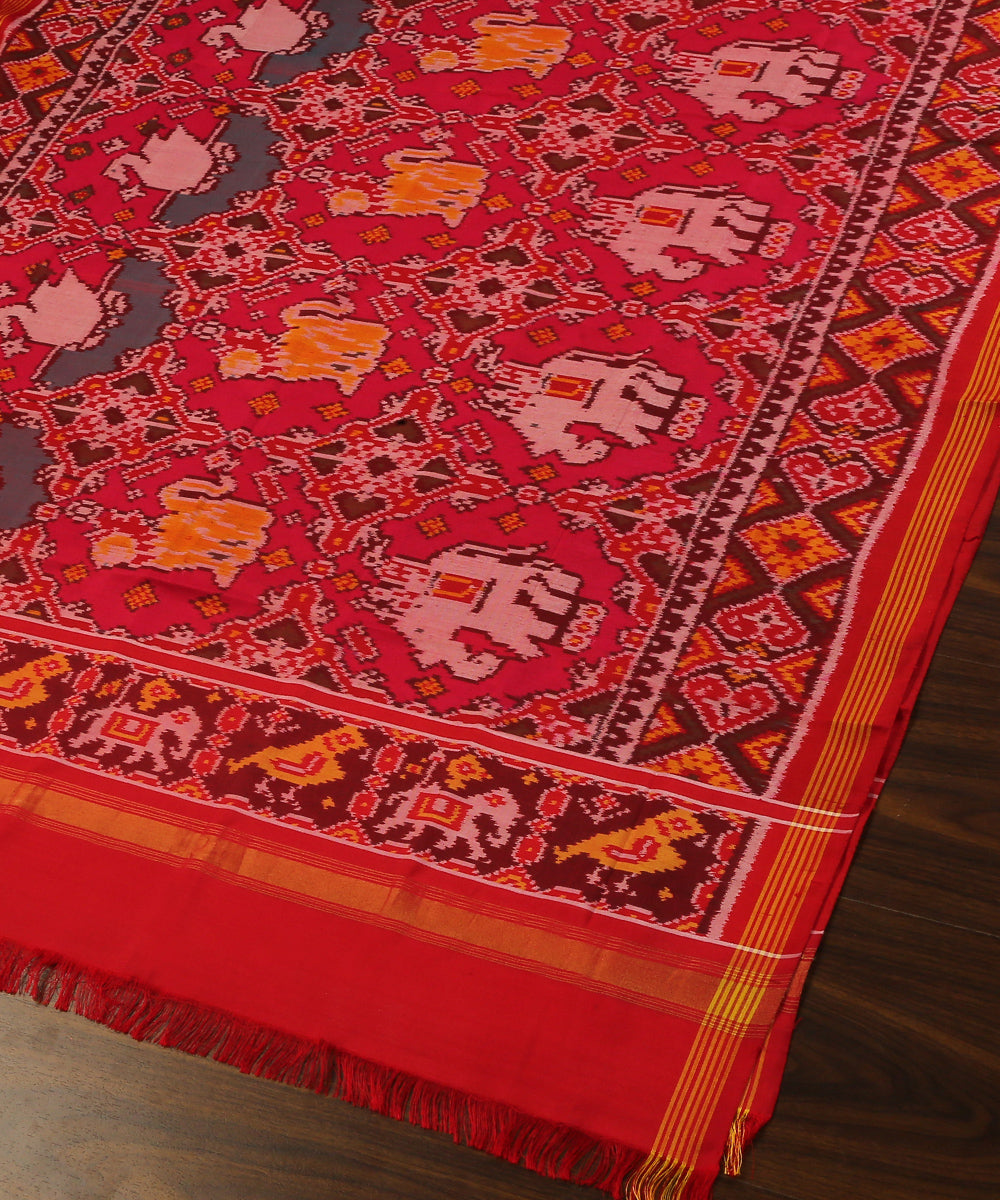 Handloom_Pink_And_Red_Single_Ikat_Pure_Mulberry_Silk_Patola_Dupatta_With_Elephant_Motifs_WeaverStory_03