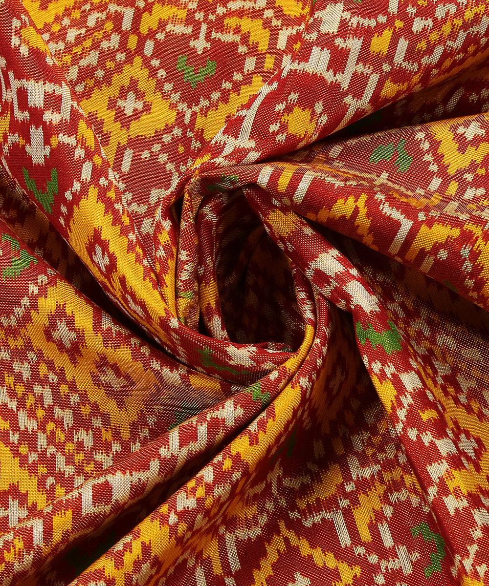 Handloom_Rust_And_Gold_Tissue_Weft_Pure_Mulberry_Silk_Ikat_Patola_Dupatta_WeaverStory_05