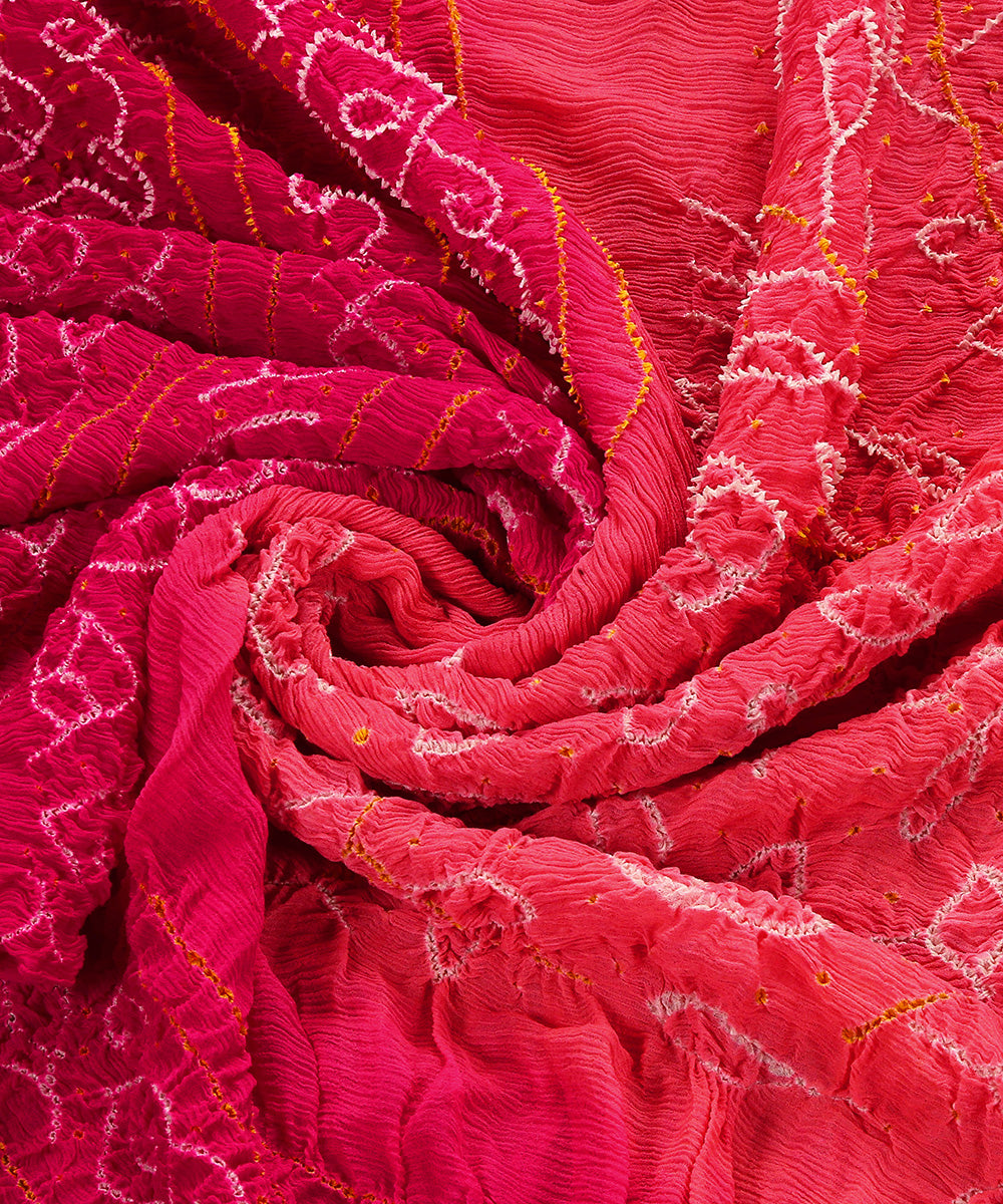 Handloom_Peach_And_Pink_Pure_Georgette_Banarasi_Bandhej_Dupatta_WeaverStory_05