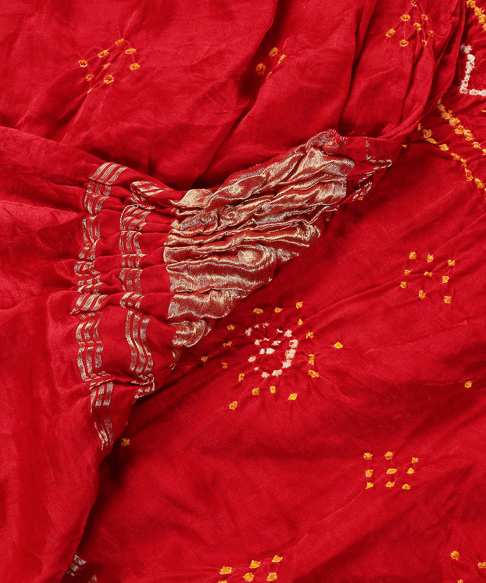 Red_And_Mustard_Handloom_Pure_Gajji_Silk_Banarasi_Bandhej_Dupatta_WeaverStory_04