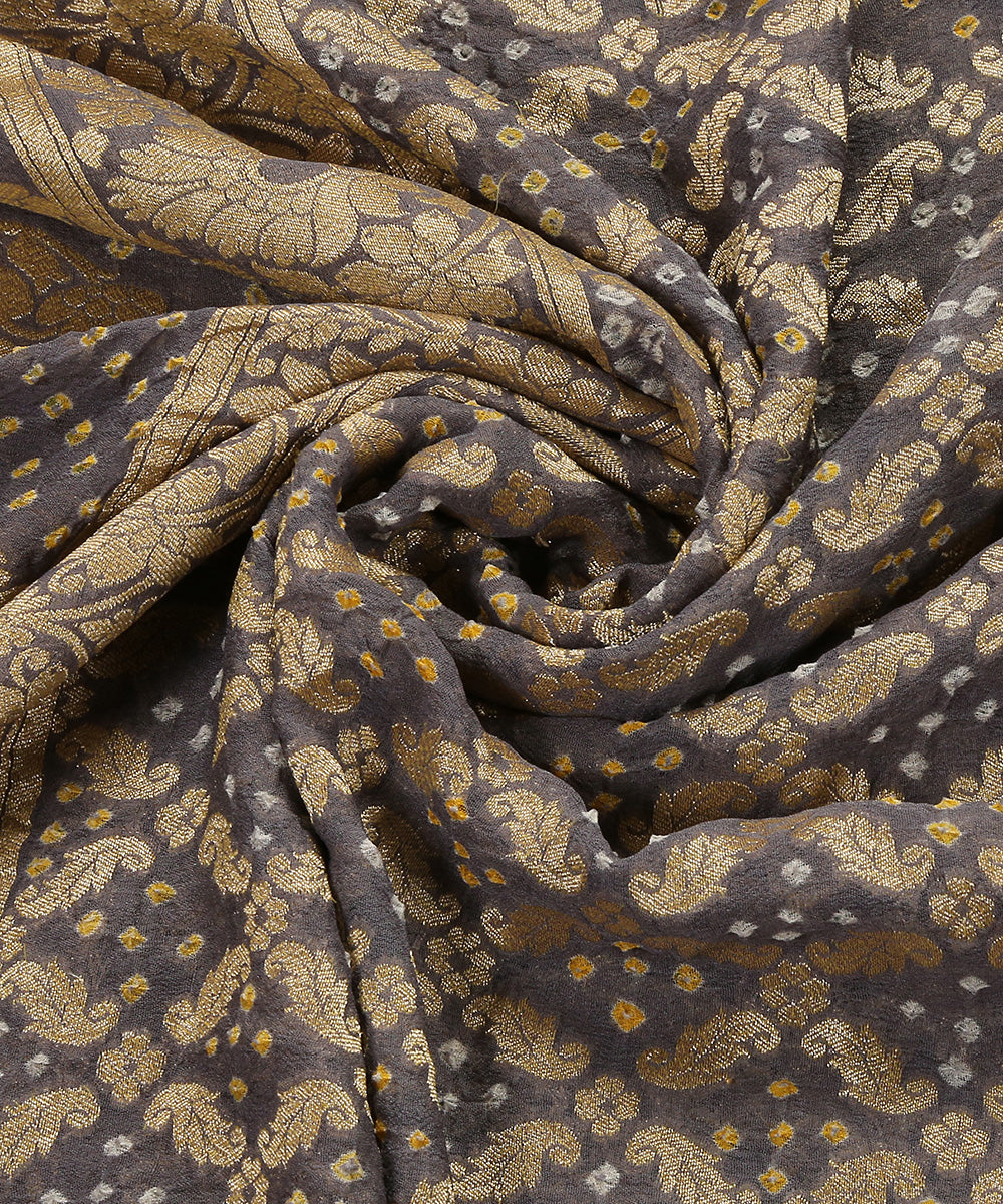 Handloom_Grey_Pure_Georgette_Banarasi_Bandhej_Dupatta_WeaverStory_05