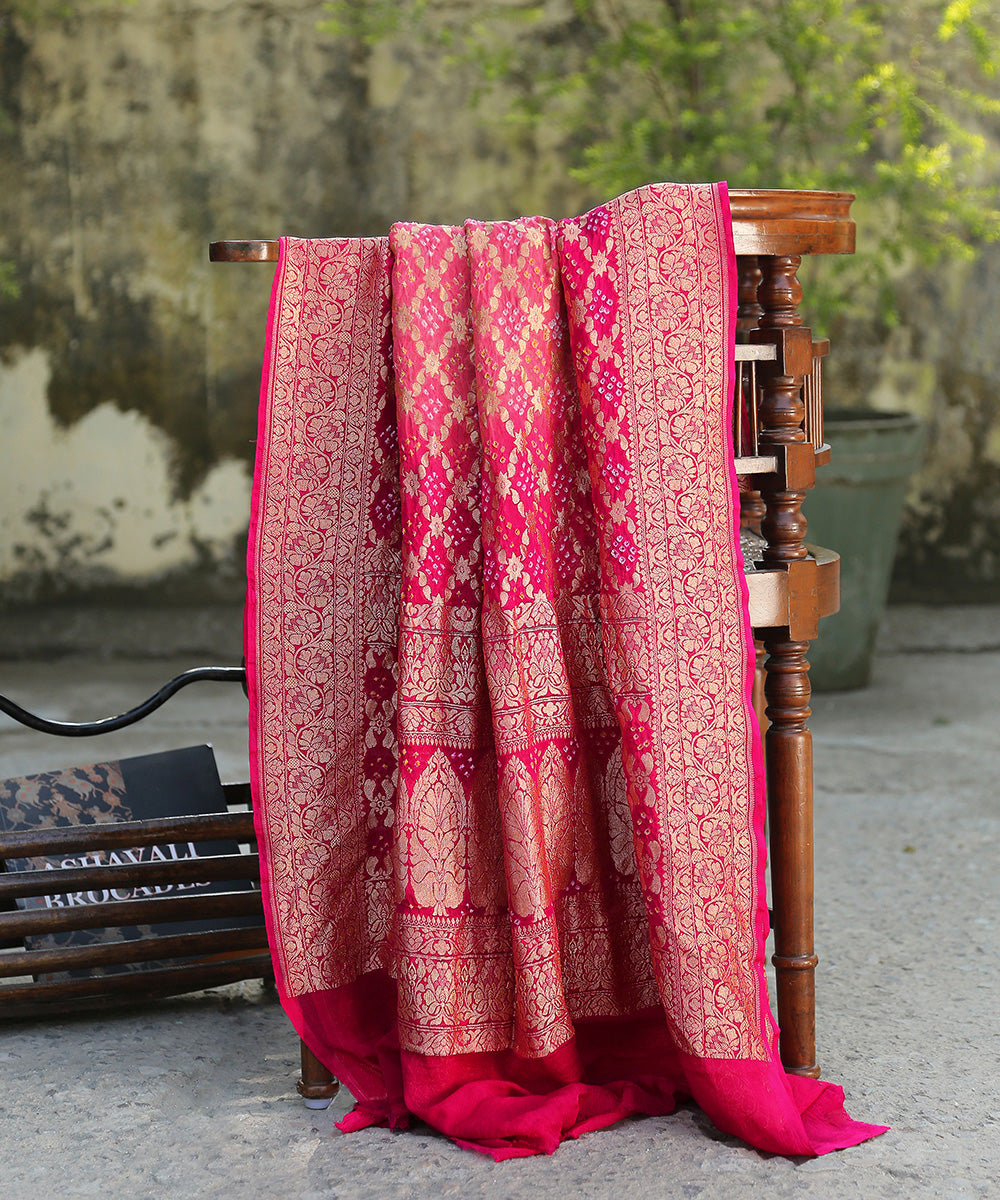 Handloom_Peach_And_Pink_Pure_Georgette_Banarasi_Bandhej_Dupatta_WeaverStory_01