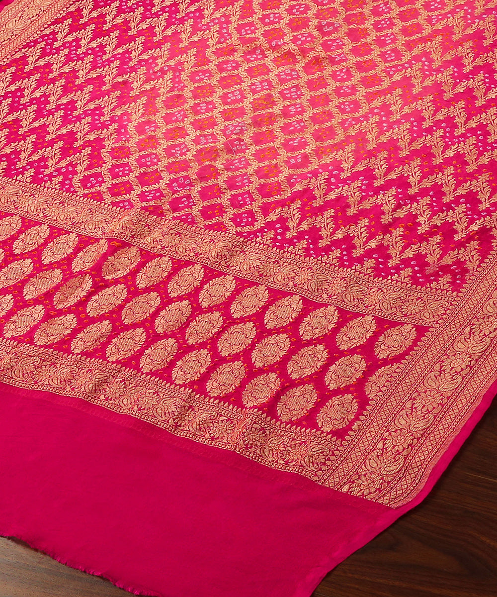 Handloom_Pink_And_Peach_Pure_Georegette_Banarasi_Bandhej_Dupatta_WeaverStory_03