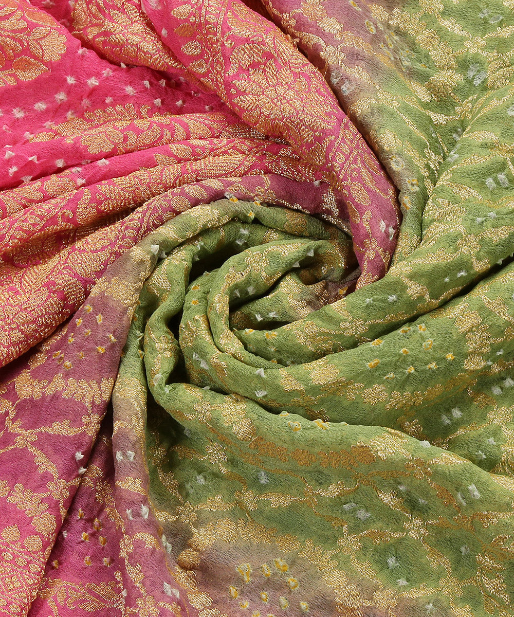 Handloom_Pista_Green_And_Pink_Pure_Georegtte_Banarasi_Bandhej_Dupatta_WeaverStory_05