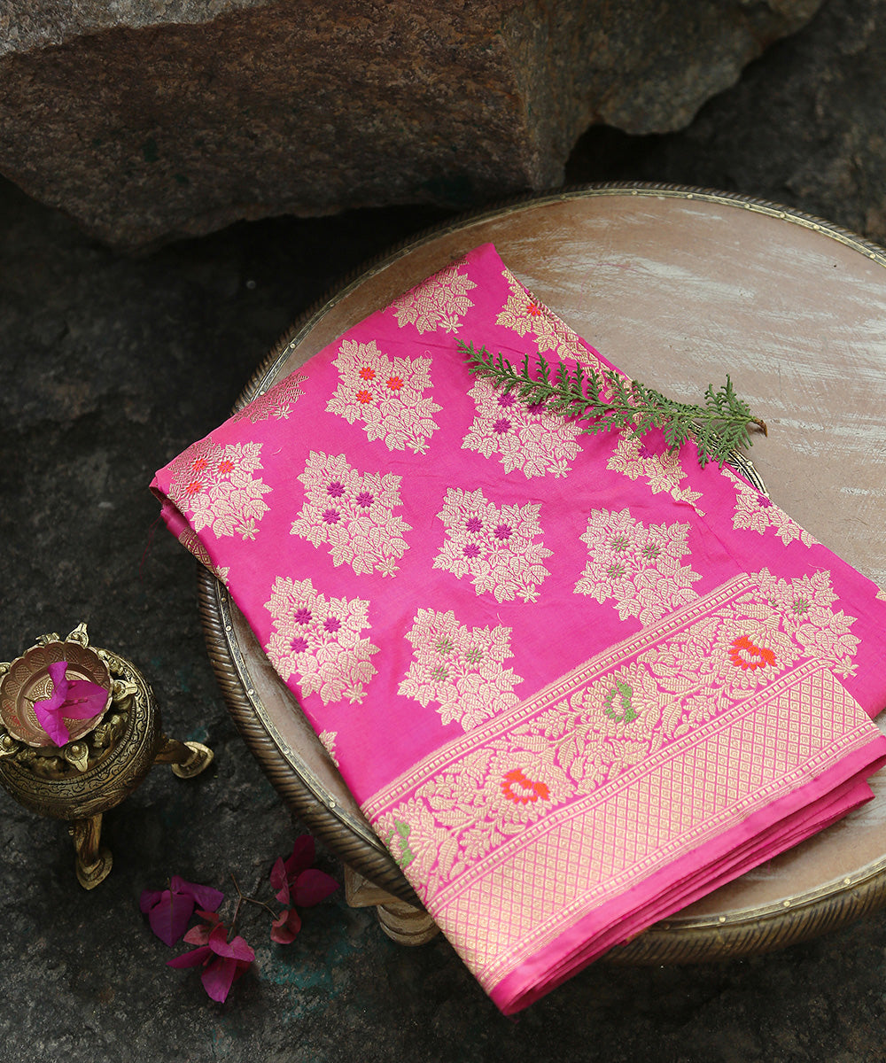 Pink_Handloom_Pure_Katan_Silk_Bananrasi_Dupatta_With_Kadhwa_Meenakari_Boota_WeaverStory_01