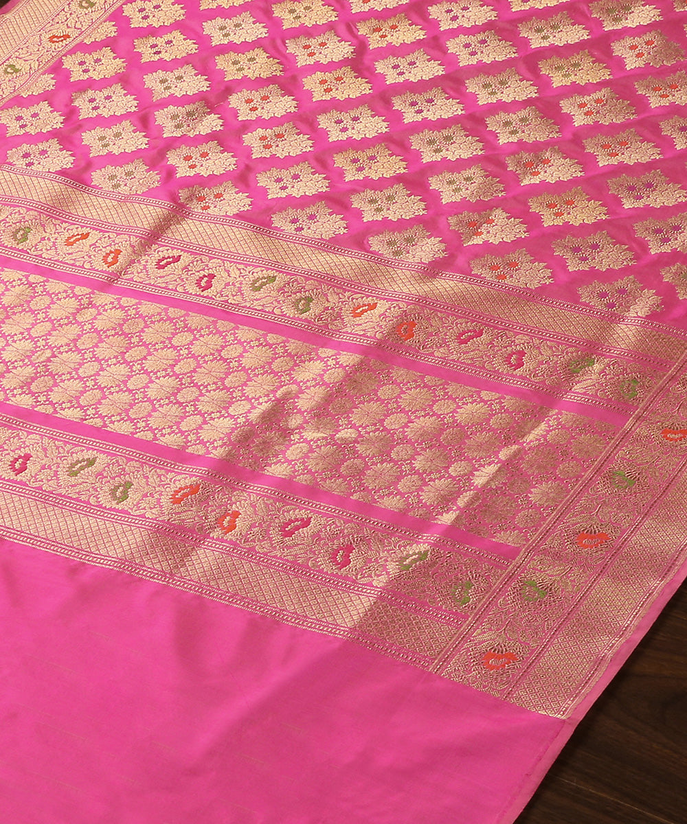 Pink_Handloom_Pure_Katan_Silk_Bananrasi_Dupatta_With_Kadhwa_Meenakari_Boota_WeaverStory_03