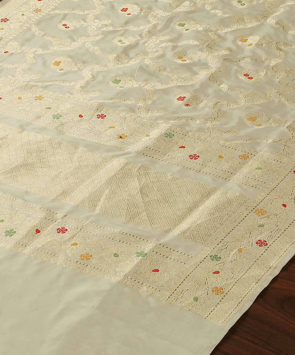 Handloom_Pista_Kadhwa_Meenakari_Boota_Jangla_Dupatta_With_Broad_Zari_And_Meenakari_Border_WeaverStory_03