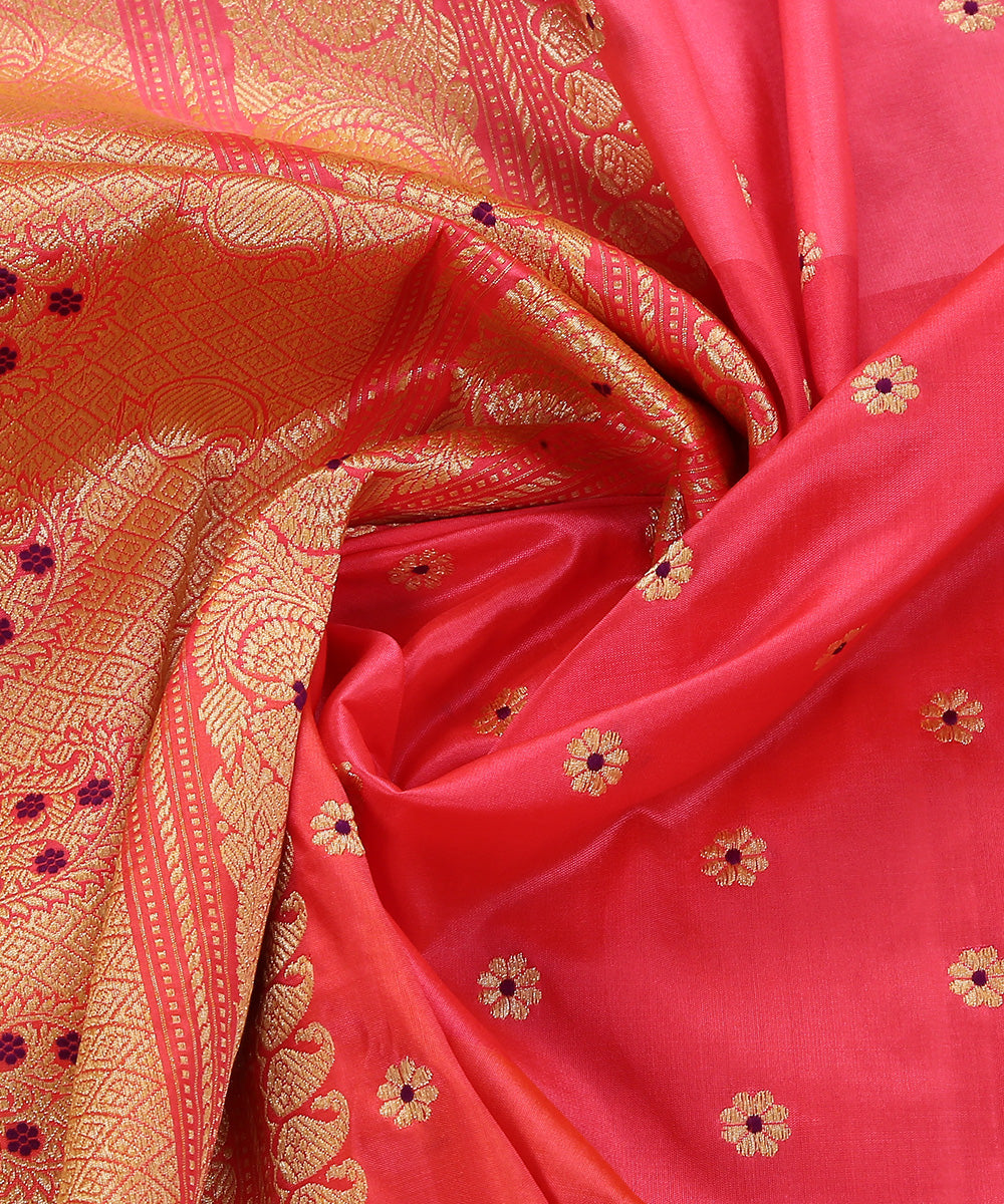 Magenta_Handloom_Pure_Katan_Silk_Banarasi_Dupatta_With_Paisley_Border_WeaverStory_05
