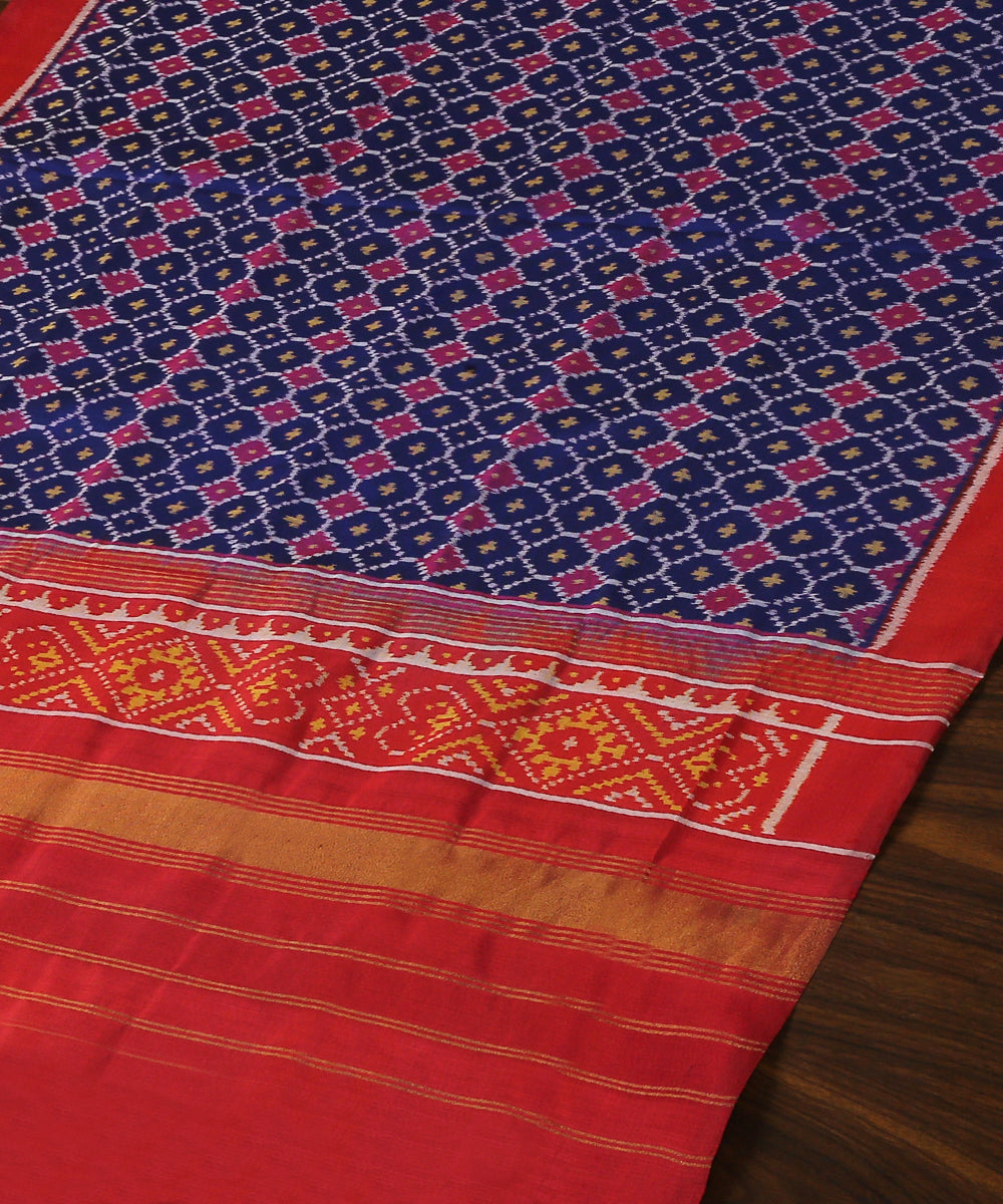 Handloom_Blue_And_Maroon_Pure_Mulberry_Silk_Ikat_Patola_Dupatta_WeaverStory_03