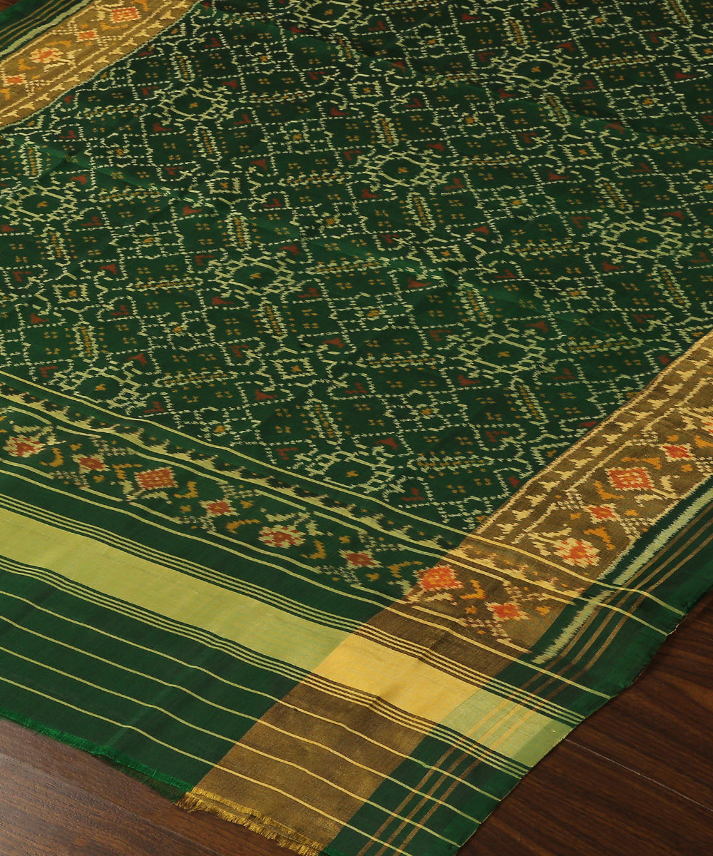 Handloom_Dark_Green_Pure_Mulberry_Silk_Ikat_Patola_Dupatta_WeaverStory_03
