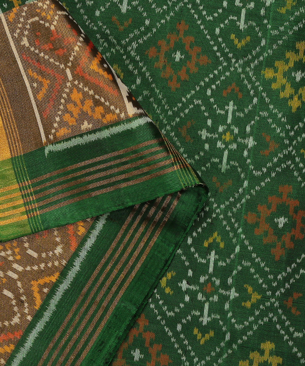 Green_Handloom_Pure_Mulberry_Silk_Ikat_Patola_Dupatta_WeaverStory_04