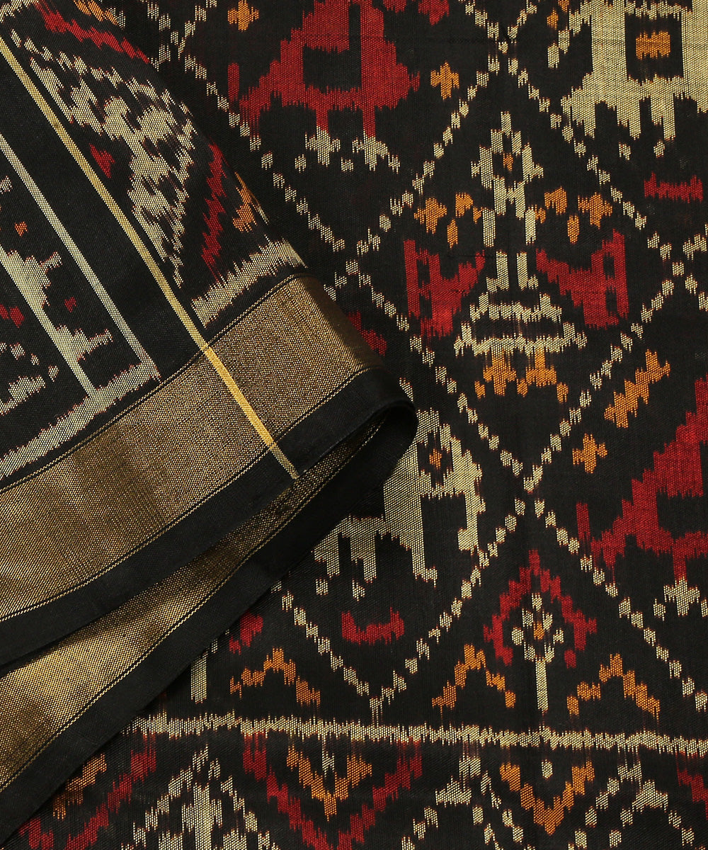 Handloom_Black_Pure_Mulberry_Silk_Ikat_Patola_Dupatta_WeaverStory_04