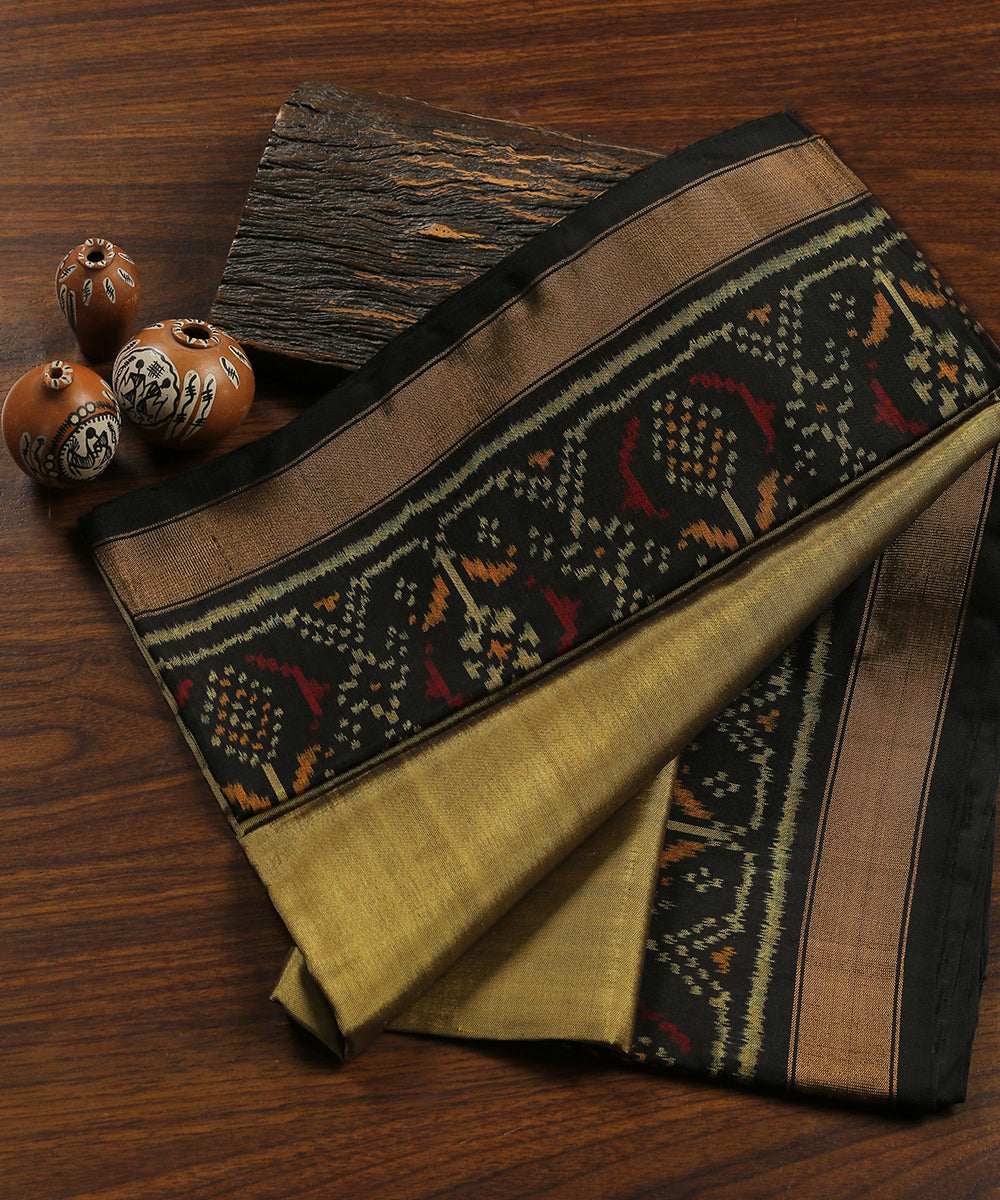 Black_Handloom_Pure_Mulberry_Silk_Ikat_Patola_Dupatta_WeaverStory_01