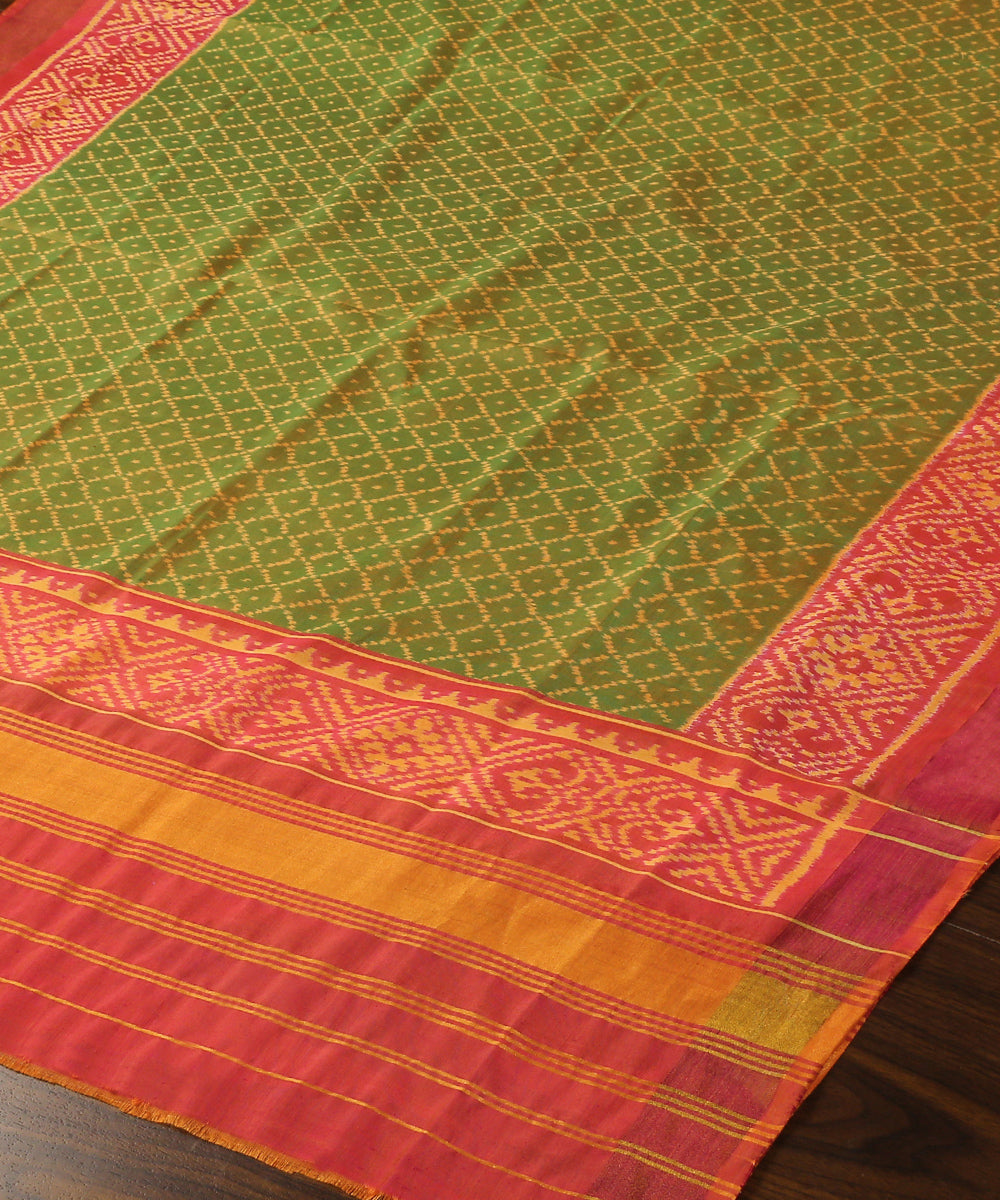 Handloom_Orange_Pure_Mulberry_Silk_Ikat_Patola_Dupatta_WeaverStory_03