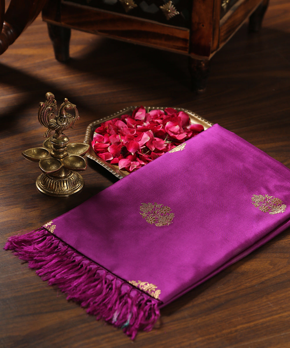 Purple_Handloom_Pure_Katan_Silk_Banarasi_Dupatta_With_Zari_Boota_WeaverStory_01