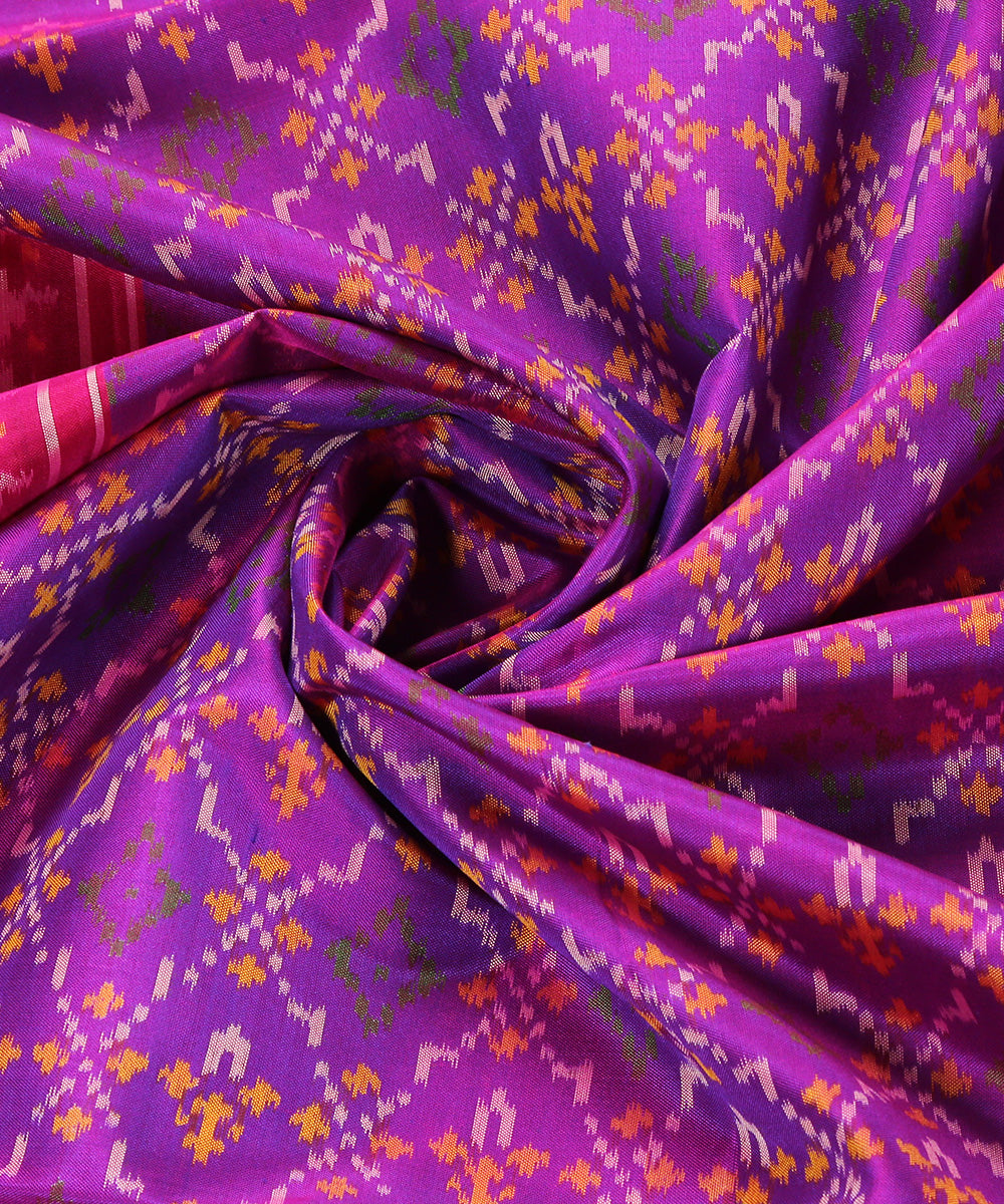 Handloom_Hot_Pink_Pure_Mulberry_Silk_Dupatta_With_Tissue_Border_WeaverStory_05
