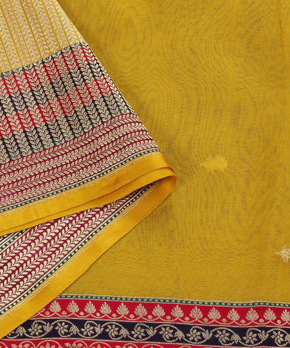 Handloom_Yellow_Kora_Silk_Banarasi_Dupatta_With_Golden_Booti_WeaverStory_04