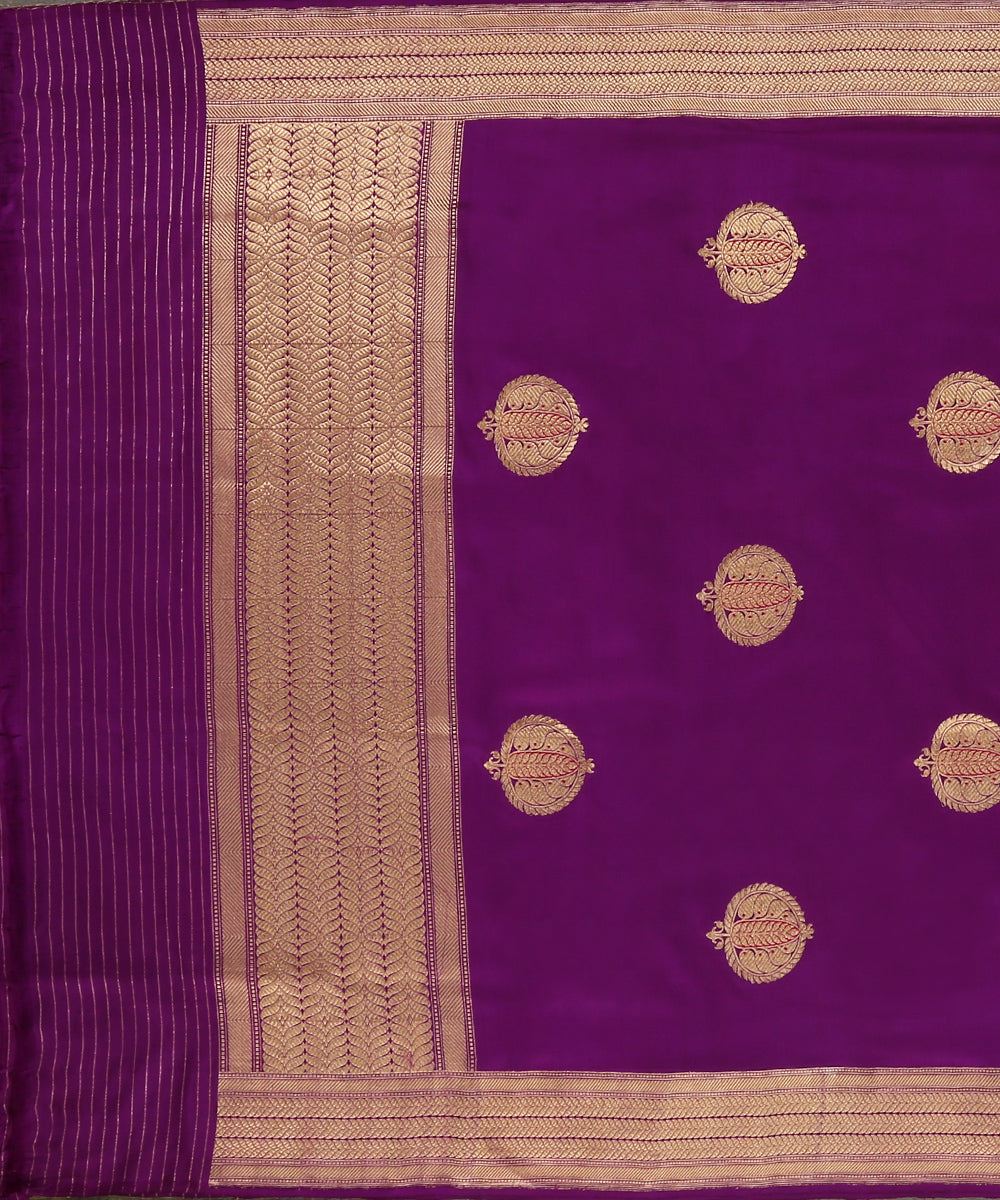 Handloom_Violet_Pure_Katan_Silk_Banarasi_Dupatta_With_Golden_Aanar_Booti_WeaverStory_02