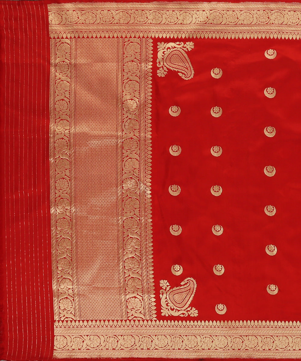 Red_Handloom_Pure_Katan_Silk_Banarasi_Dupatta_With_Chaand_Boota_WeaverStory_02
