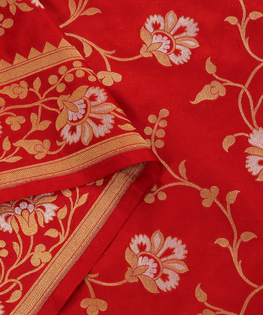Red_Handloom_Pure_Katan_Silk_Banarasi_Dupatta_With_Sona_Rupa_Floral_Jaal_WeaverStory_04