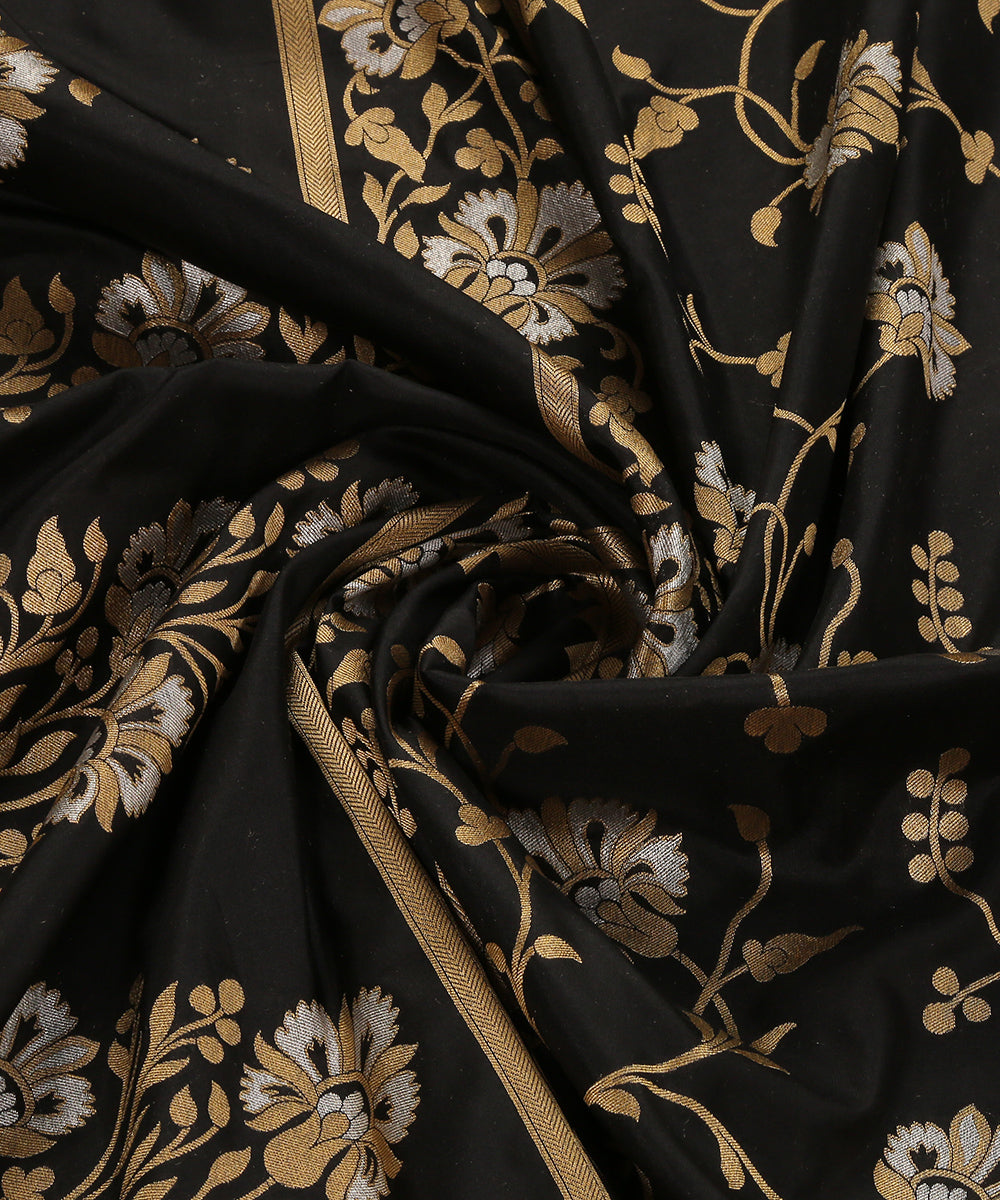 Black_Handloom_Pure_Katan_Silk_Banarasi_Dupatta_With_Sona_Rupa_Floral_Jaal_WeaverStory_05