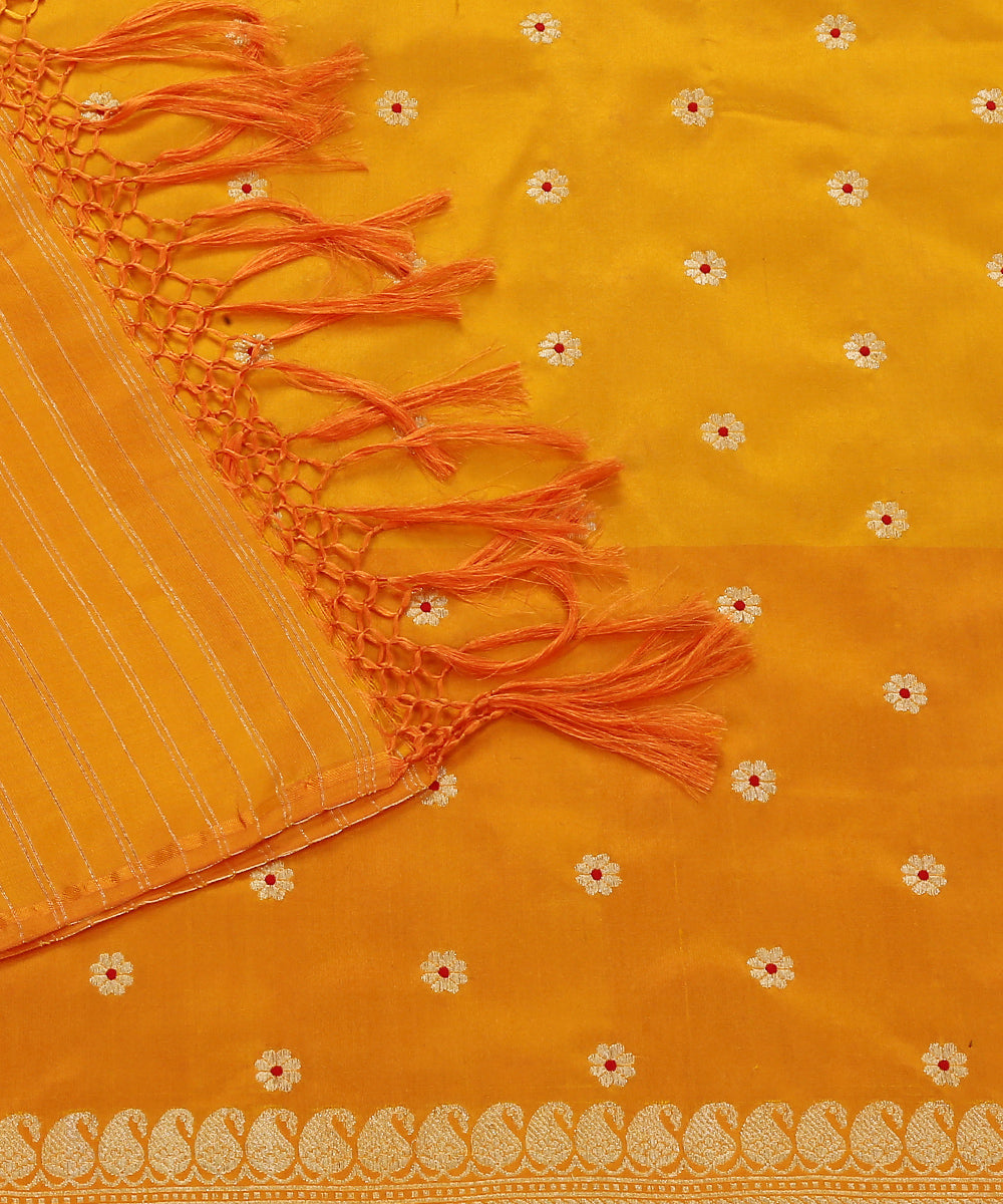 Mustard_Handloom_Pure_Katan_Silk_Banarasi_Dupatta_With_Meena_Booti_WeaverStory_04