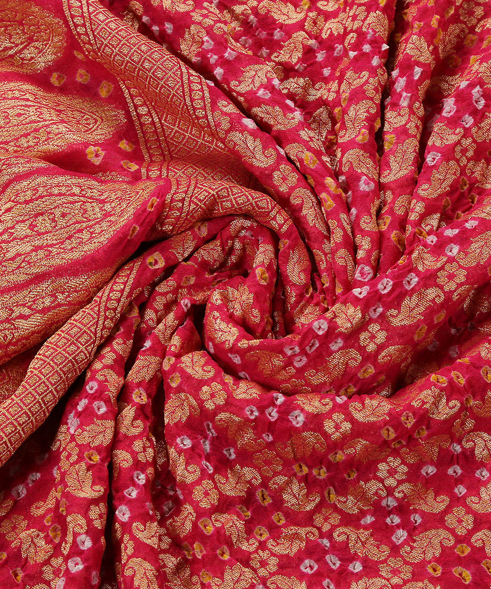Fuchsia_Handloom_Pink_Pure_Georgette_Banarasi_Bandhej_Dupatta_With_All_Over_Zari_Jaal_WeaverStory_05