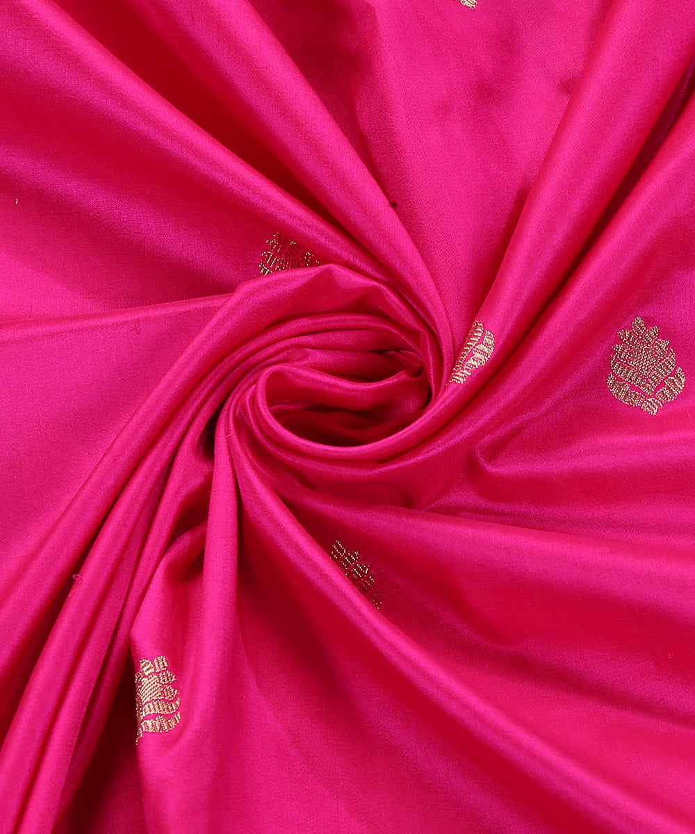Handloom_Rani_Pink_Pure_Katan_Silk_Banarasi_Dupatta_With_Booti_WeaverStory_05