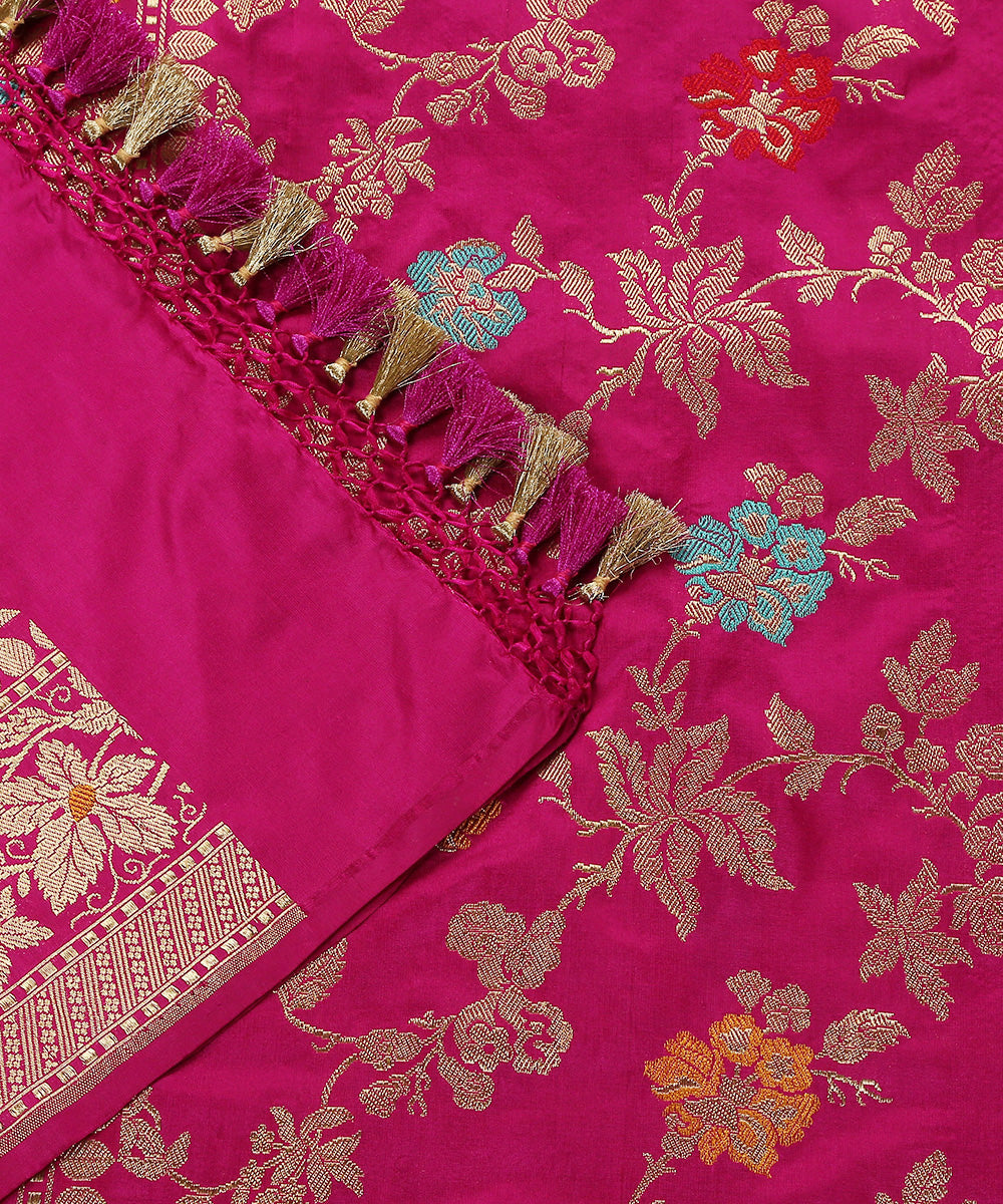 Handloom_Dark_Magenta_Pure_Katan_Silk_Banarasi_Dupatta_With_Kadhwa_Jaal_WeaverStory_04