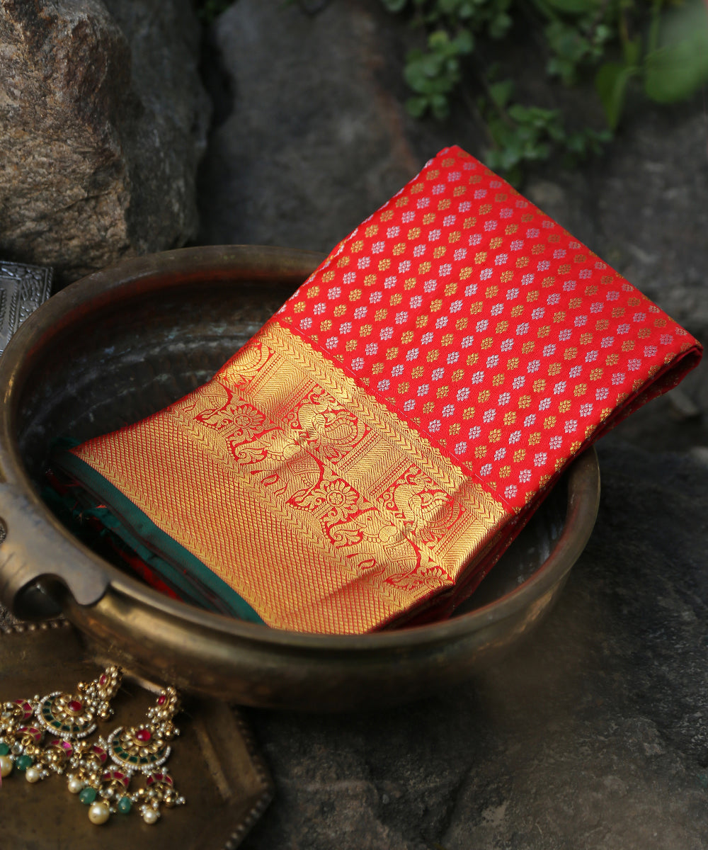 Red_Handloom_Pure_Silk_Shikargah_Kanjivaram_Dupatta_With_Real_Zari_Border_WeaverStory_01