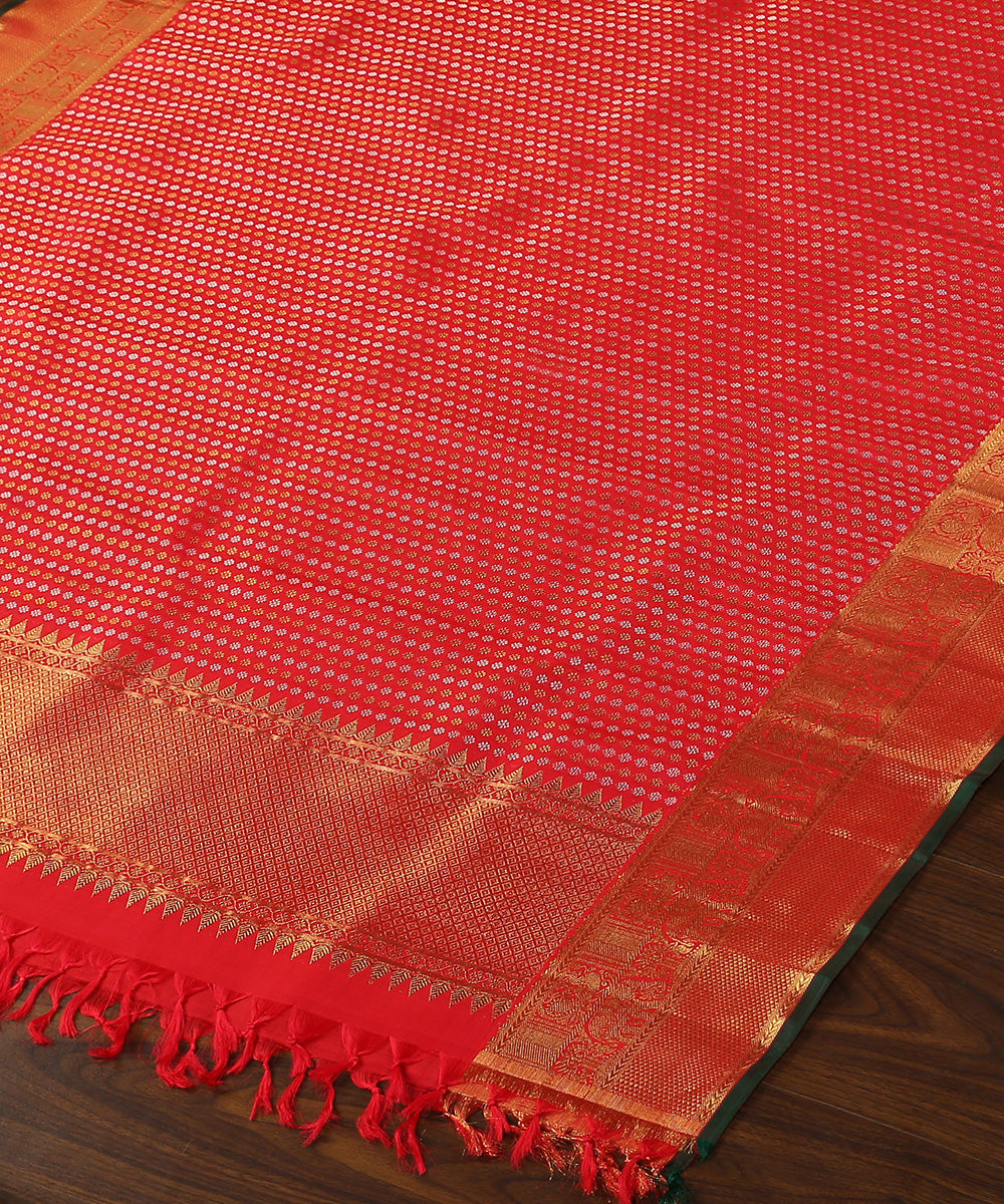 Red_Handloom_Pure_Silk_Shikargah_Kanjivaram_Dupatta_With_Real_Zari_Border_WeaverStory_03