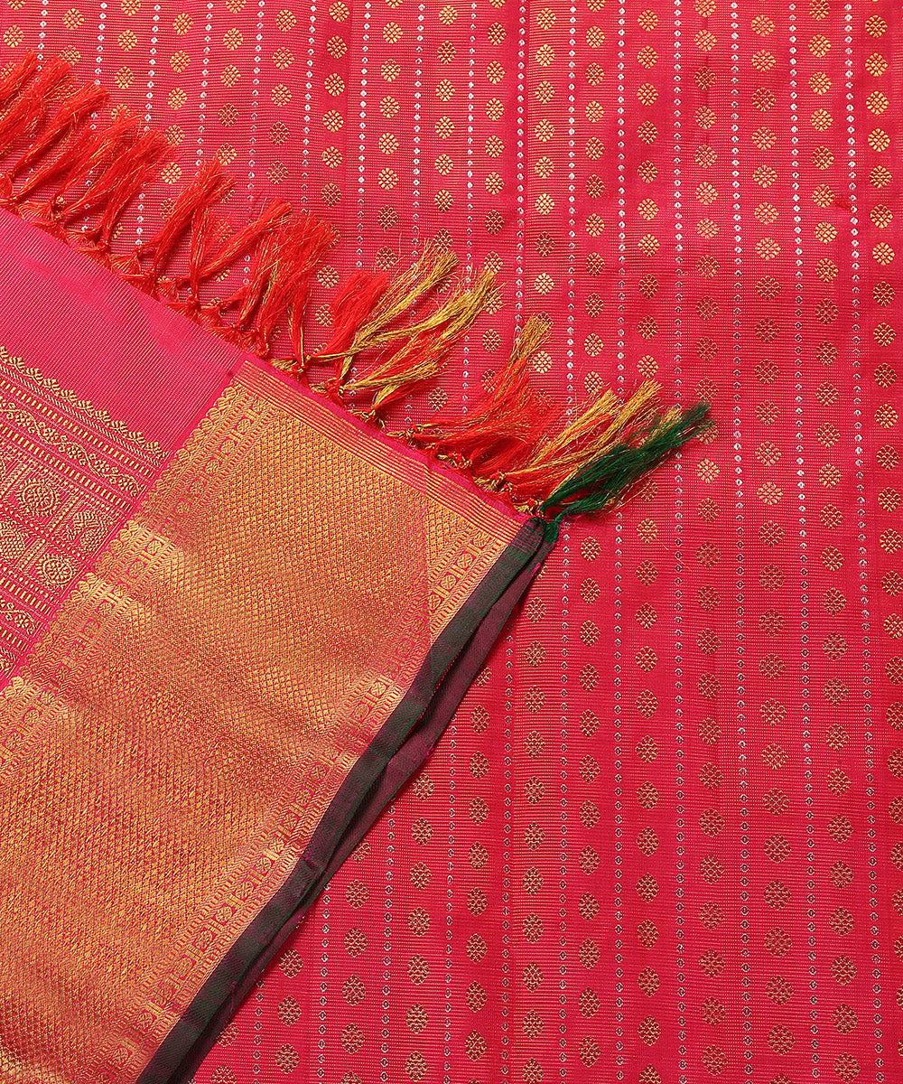 Pink_And_Gold_Handloom_Pure_Silk_Vaira_Oosi_Kanjivaram_Dupatta_With_Pure_Zari_WeaverStory_04