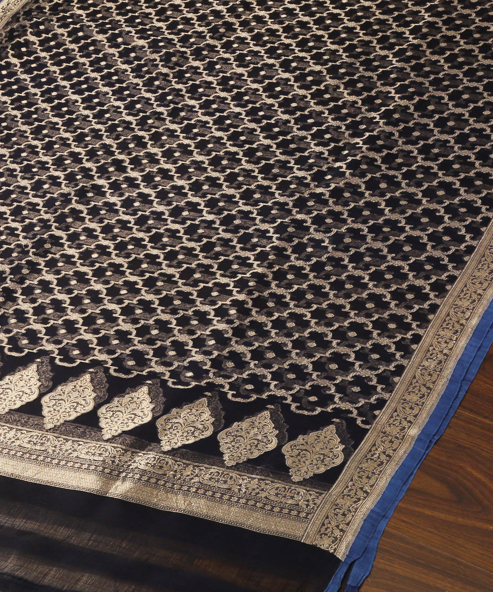 Handloom_Navy_Blue_Pure_Organza_Banarasi_Dupatta_With_Cutwork_Jaal_WeaverStory_03