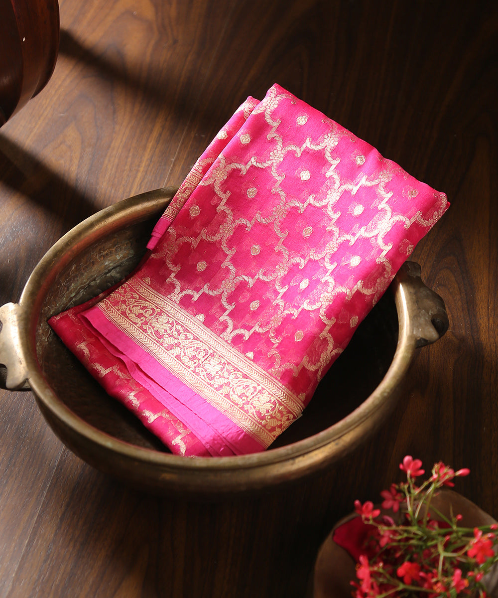 Handloom_Rani_Pink_Pure_Organza_Banarasi_Dupatta_With_Cutwork_Jaal_WeaverStory_01