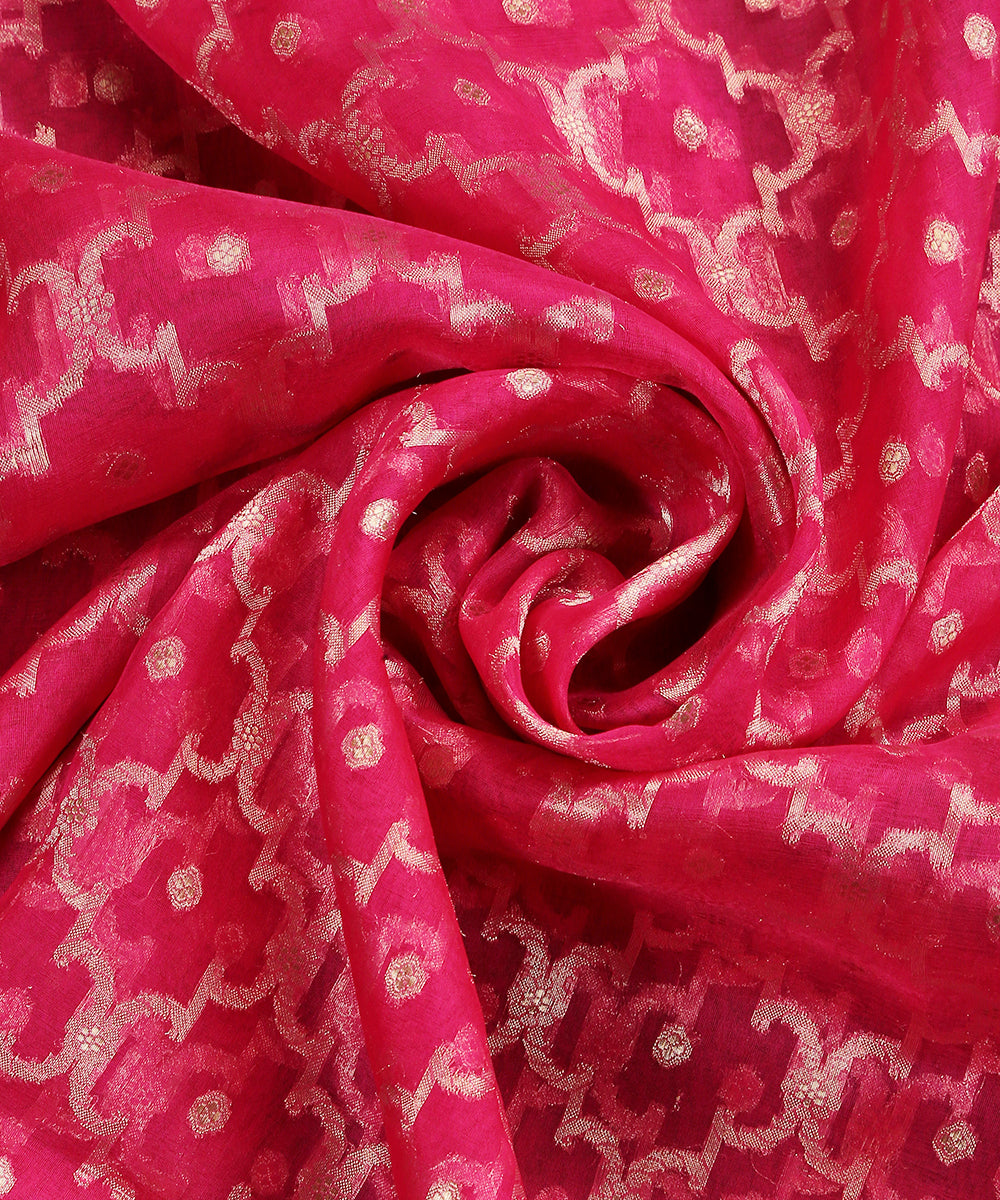 Handloom_Rani_Pink_Pure_Organza_Banarasi_Dupatta_With_Cutwork_Jaal_WeaverStory_05