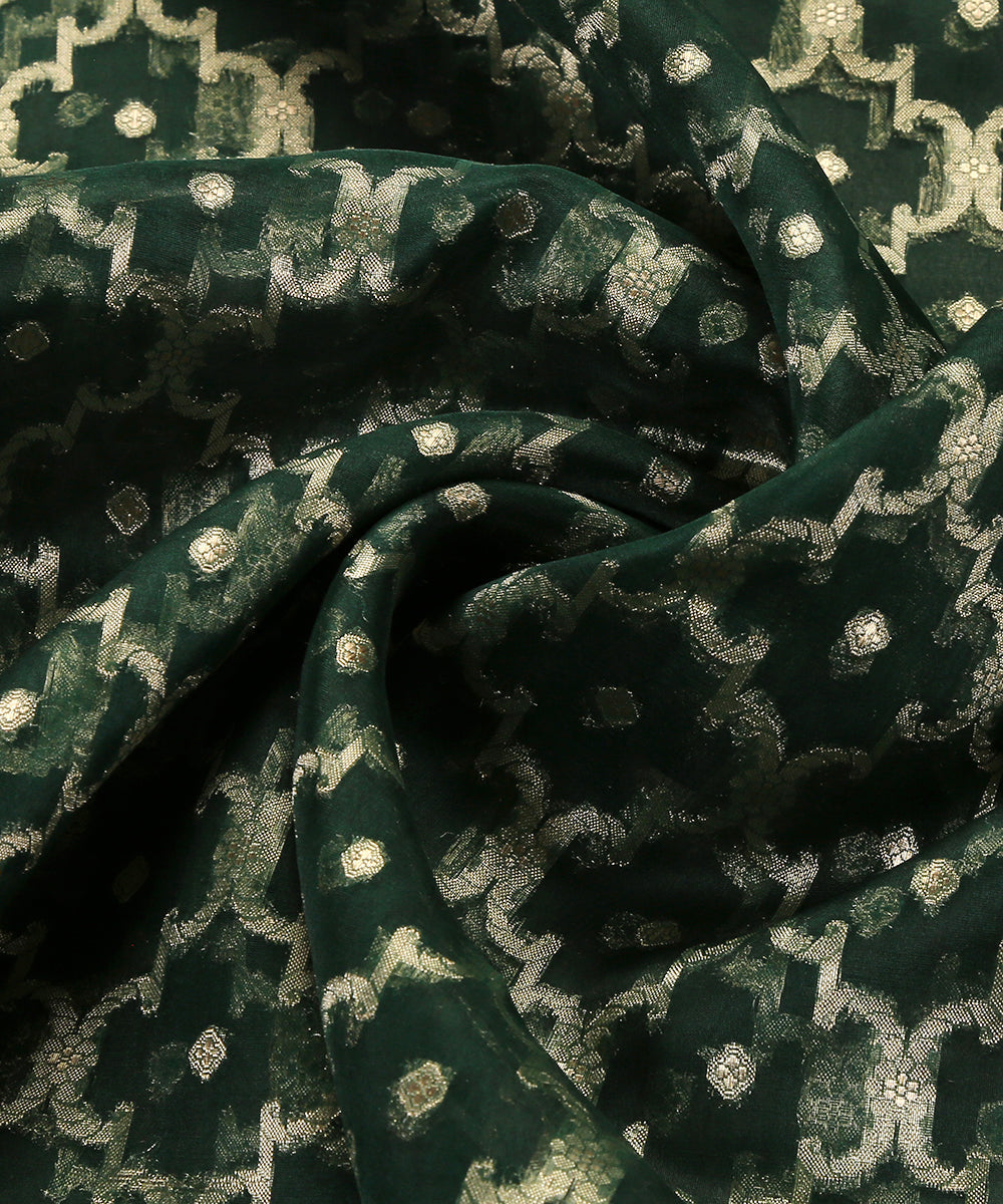 Green_Handloom_Pure_Organza_Banarasi_Dupatta_With_Cutwork_Jaal_WeaverStory_05
