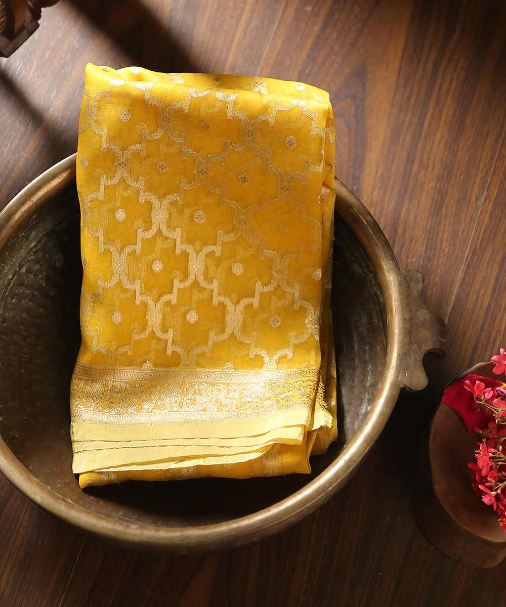 Handloom_Yellow_Pure_Organza_Banarasi_Dupatta_With_Cutwork_Jaal_WeaverStory_01