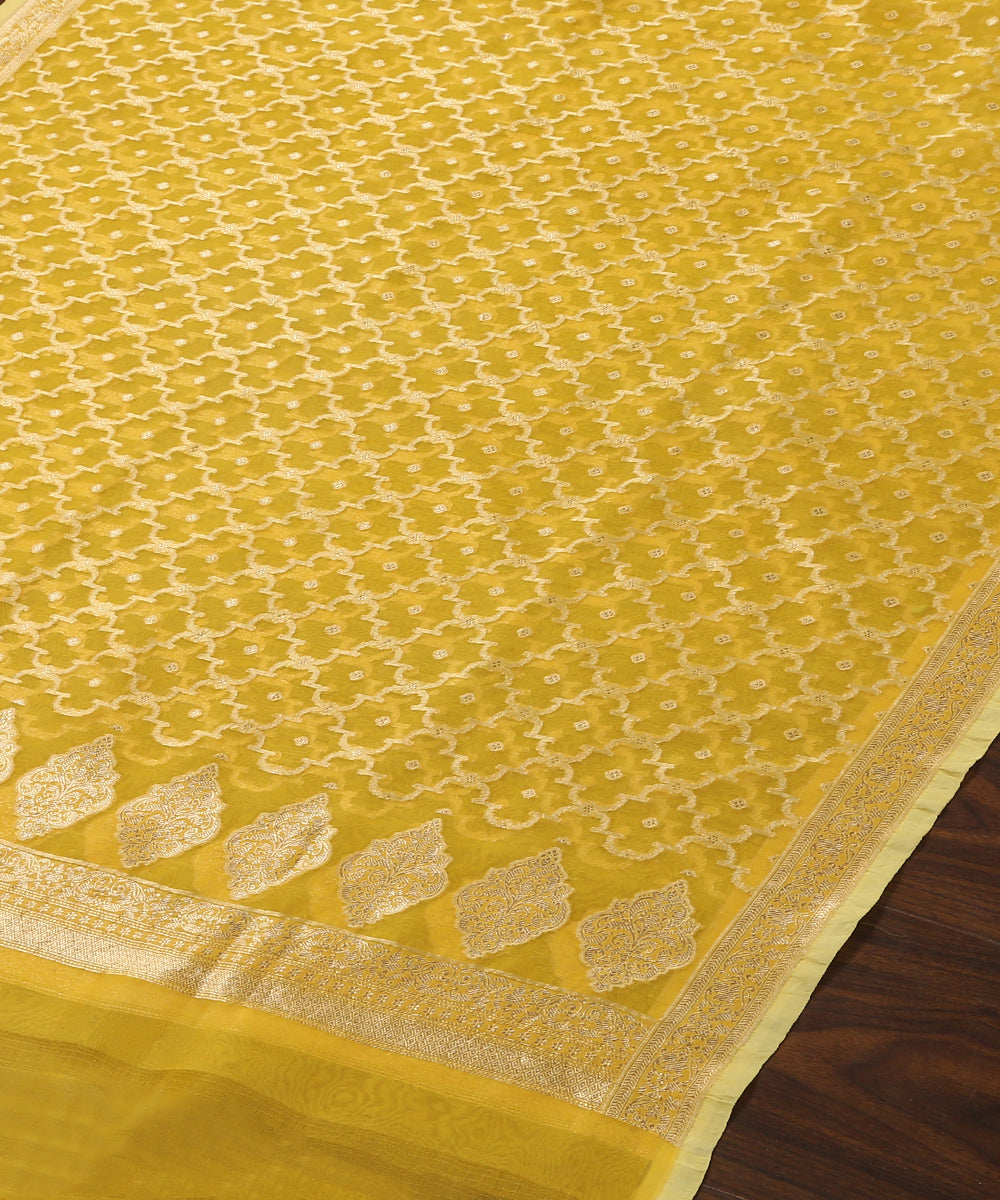Handloom_Yellow_Pure_Organza_Banarasi_Dupatta_With_Cutwork_Jaal_WeaverStory_03