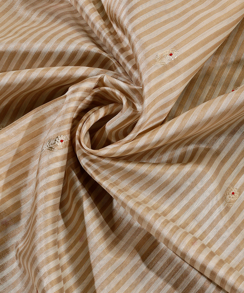 Handloom_Cream_White_Striped_Banarasi_Dupatta_With_5_Petal_Flower_Booti_WeaverStory_05