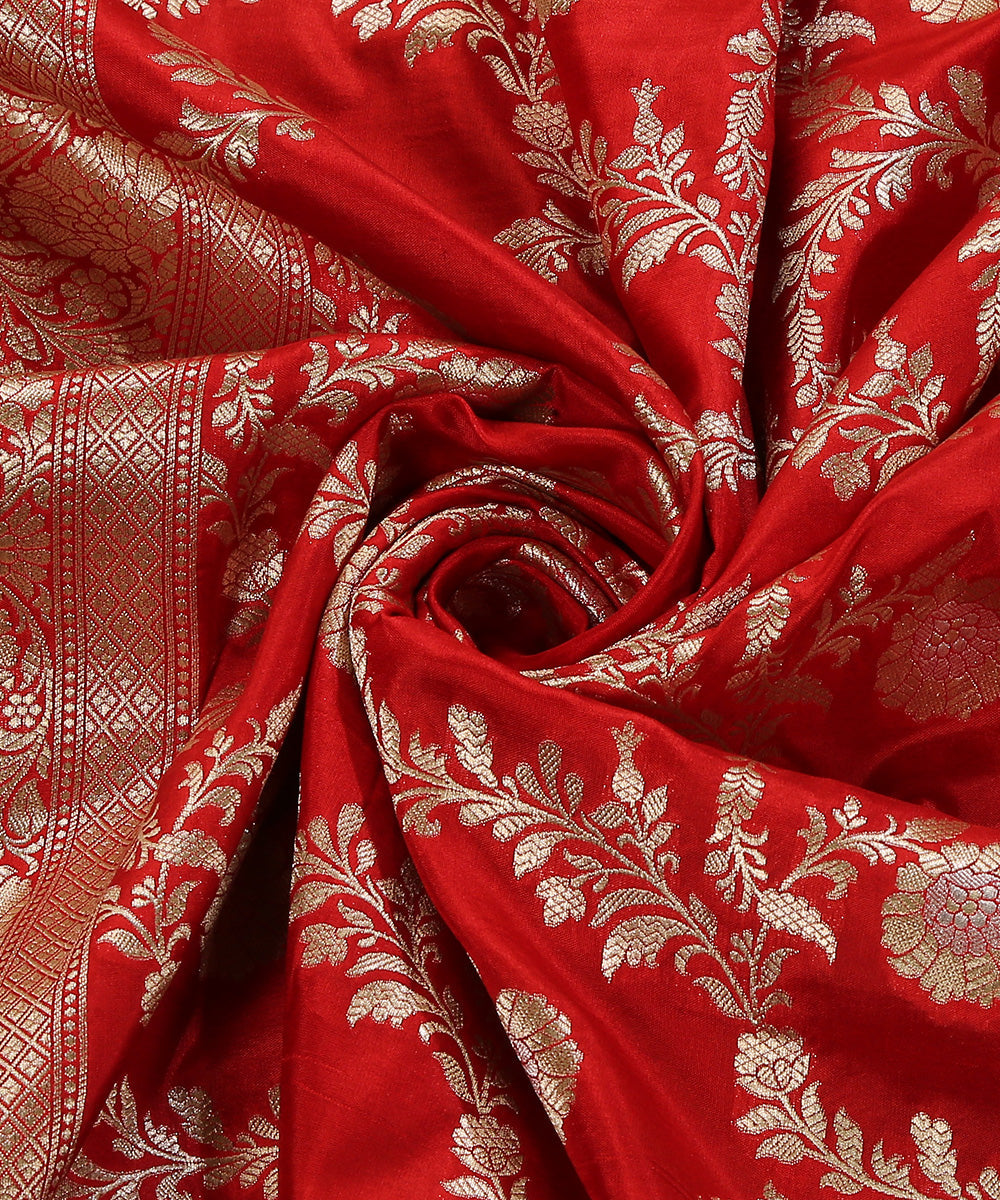 Red_Handloom_Pure_Katan_Silk_Banarasi_Dupatta_With_Sona_Rupa_Meenakari_Jaal_WeaverStory_05