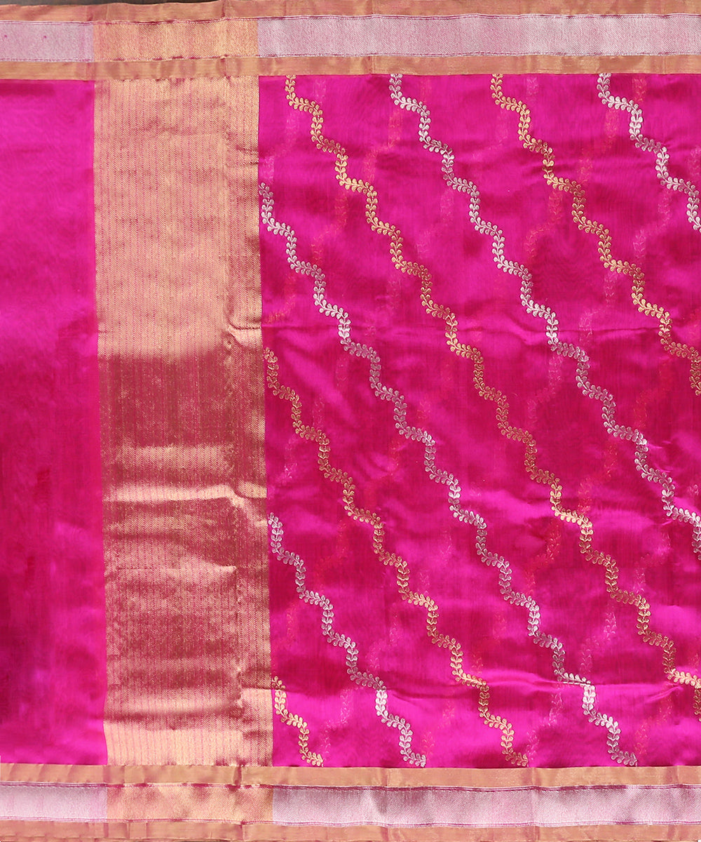 Rani_Pink_Handloom_Pure_Chanderi_Silk_Dupatta_With_Sona_Rupa_Jaal_WeaverStory_02